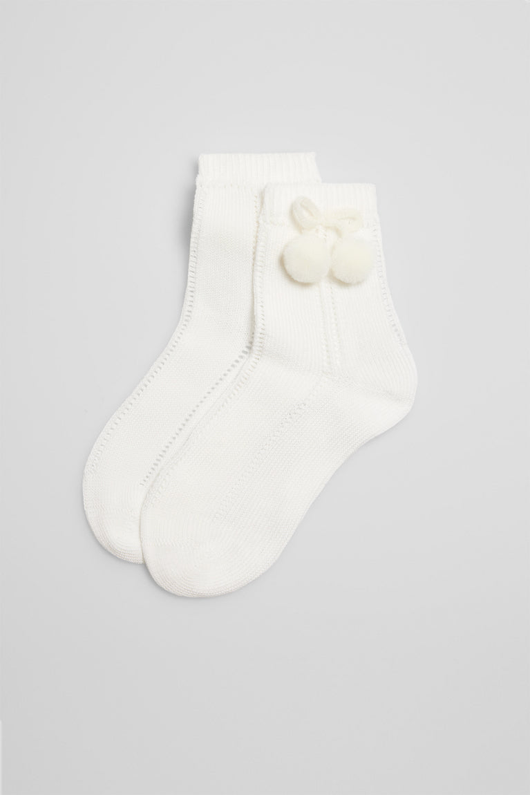 Calcetines calados infantiles marfil