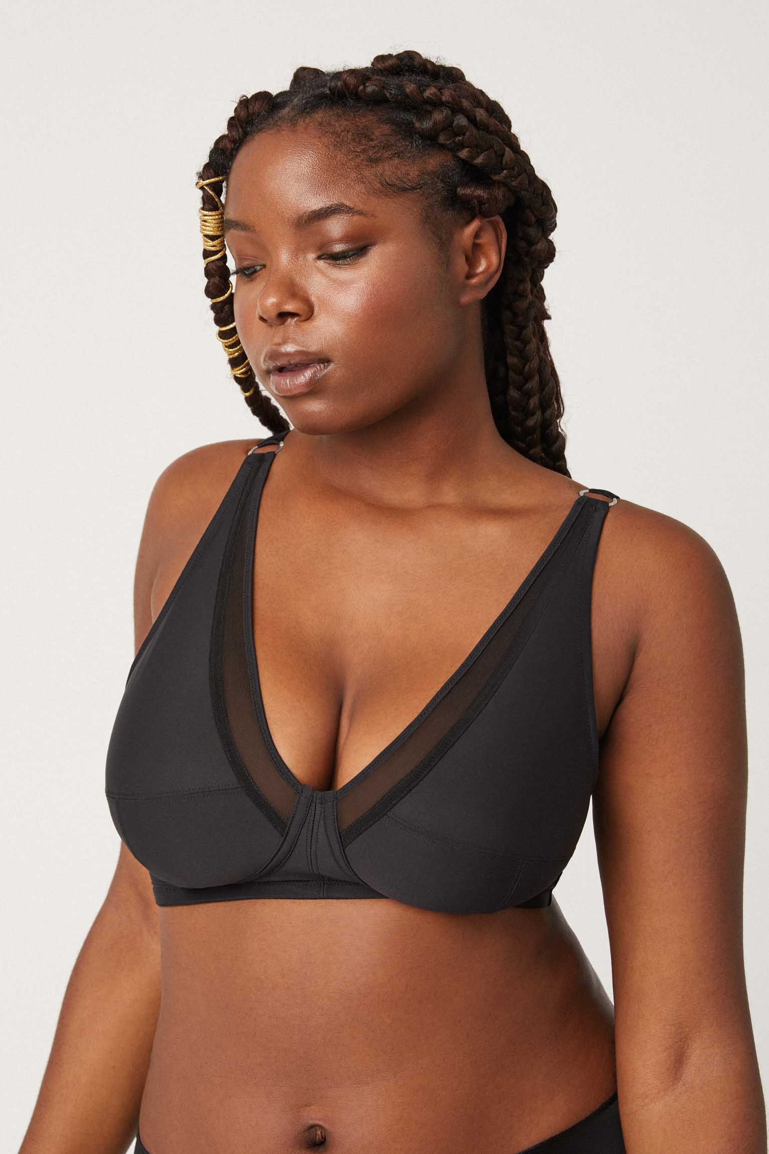 Sujetador reductor triángulo negro