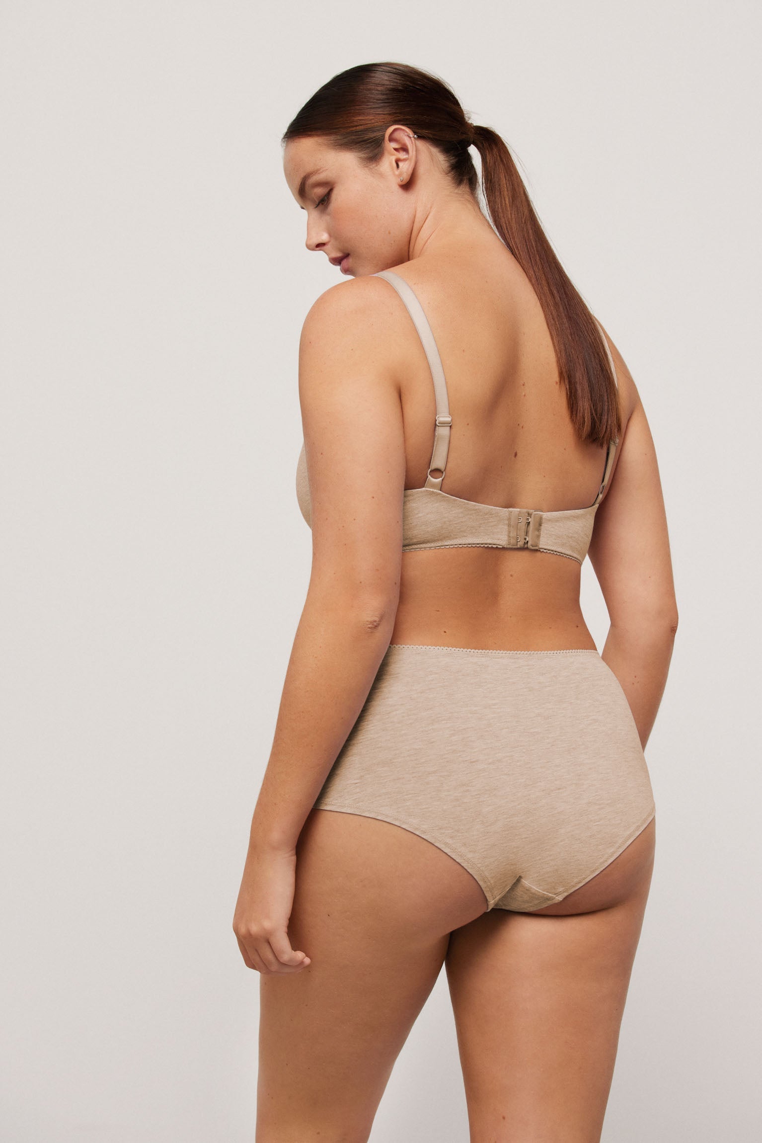 Braga alta algodón orgánico beige