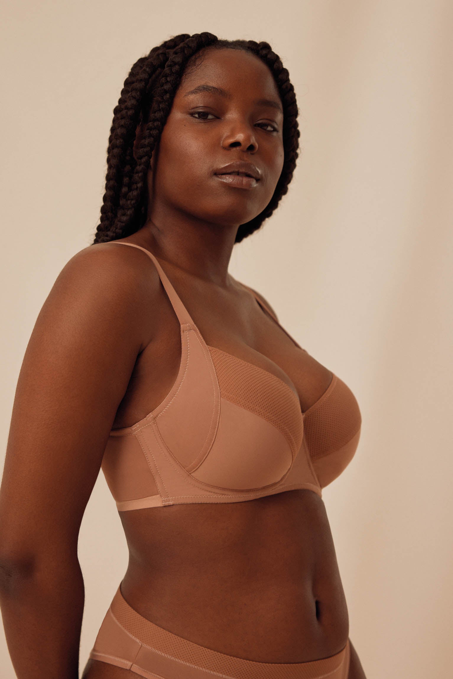 Sujetador de capacidad con aro sin relleno marrón