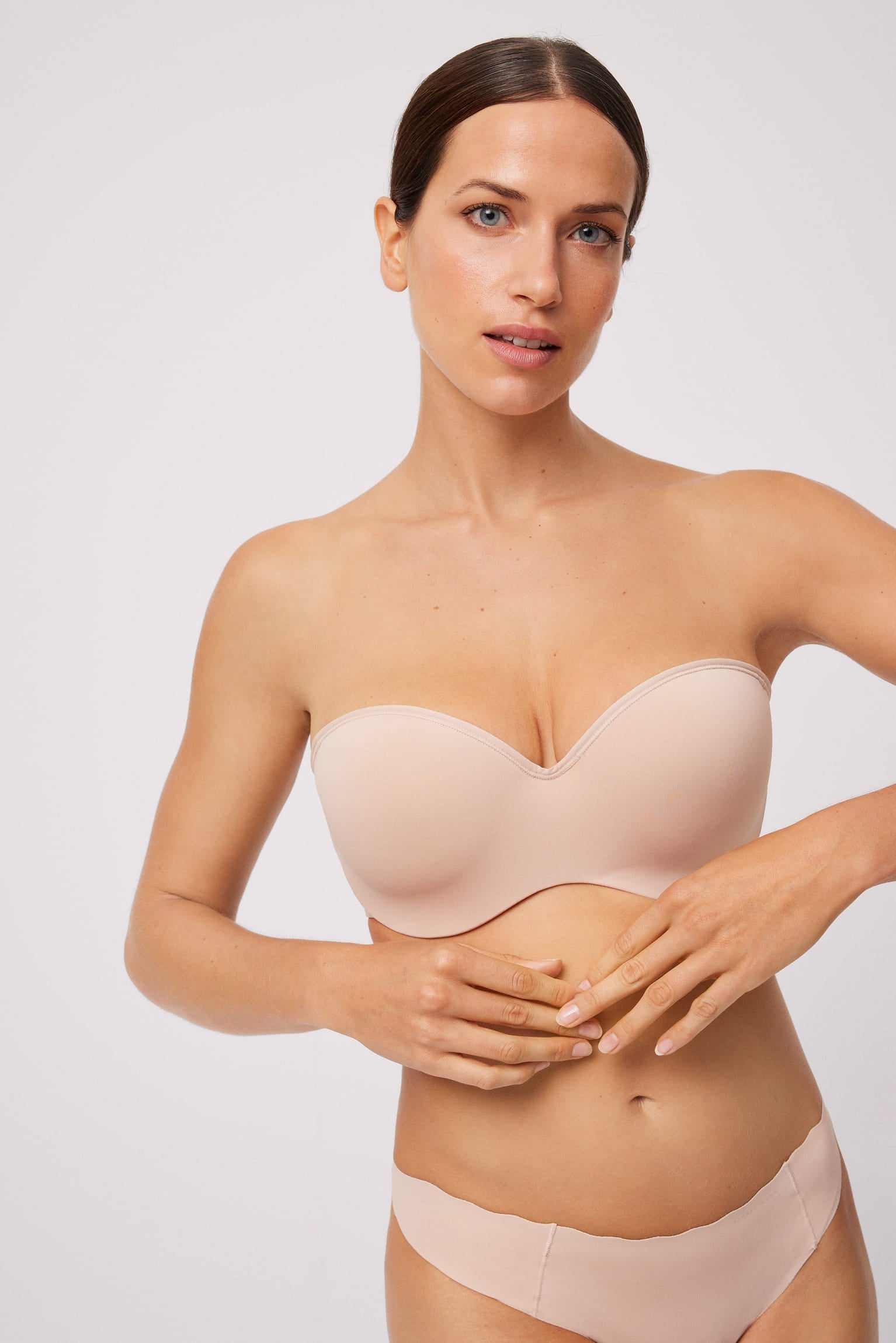 Sujetador sin tirantes multiposición nude