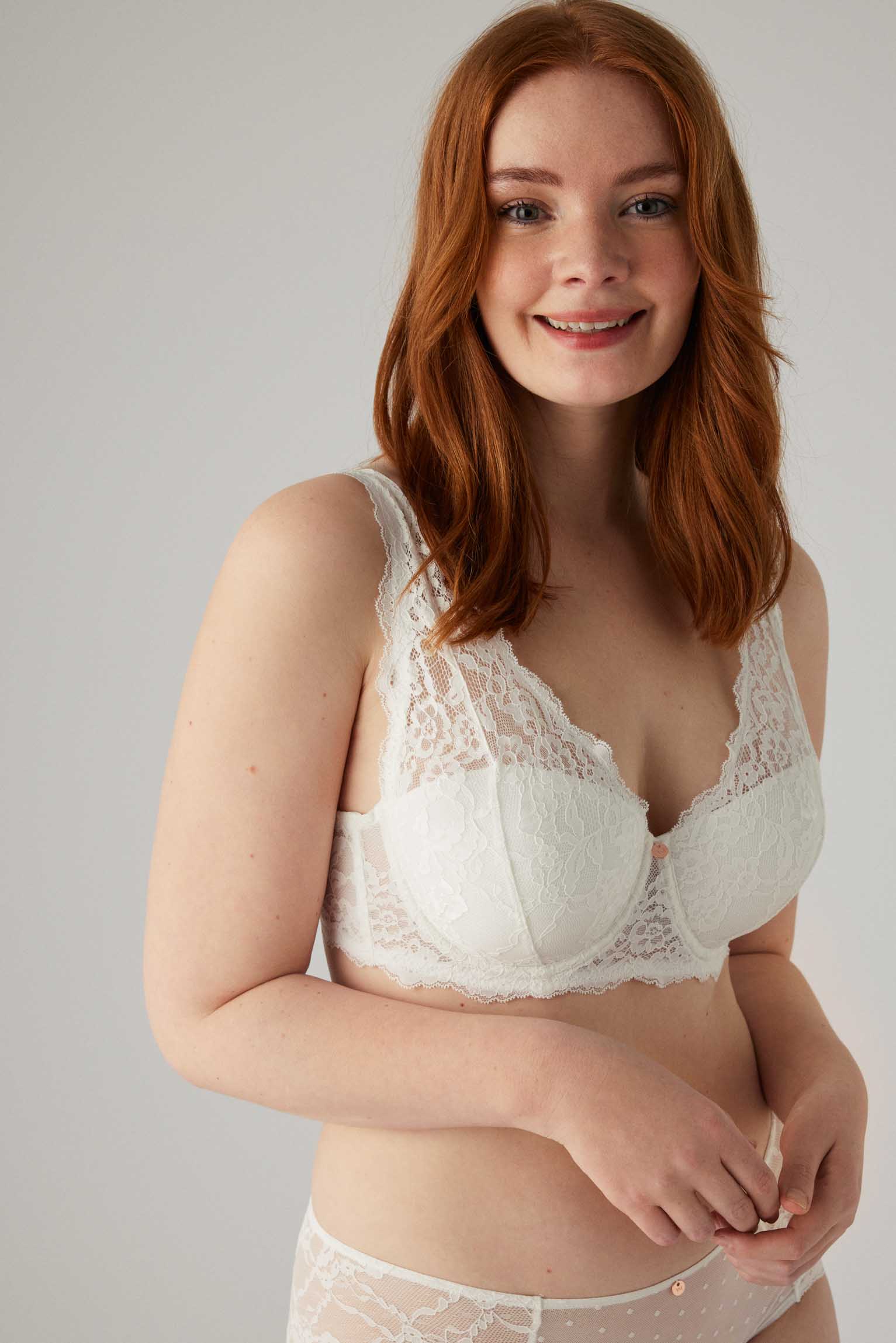 Sujetador con aro con relleno espalda anatómica marfil