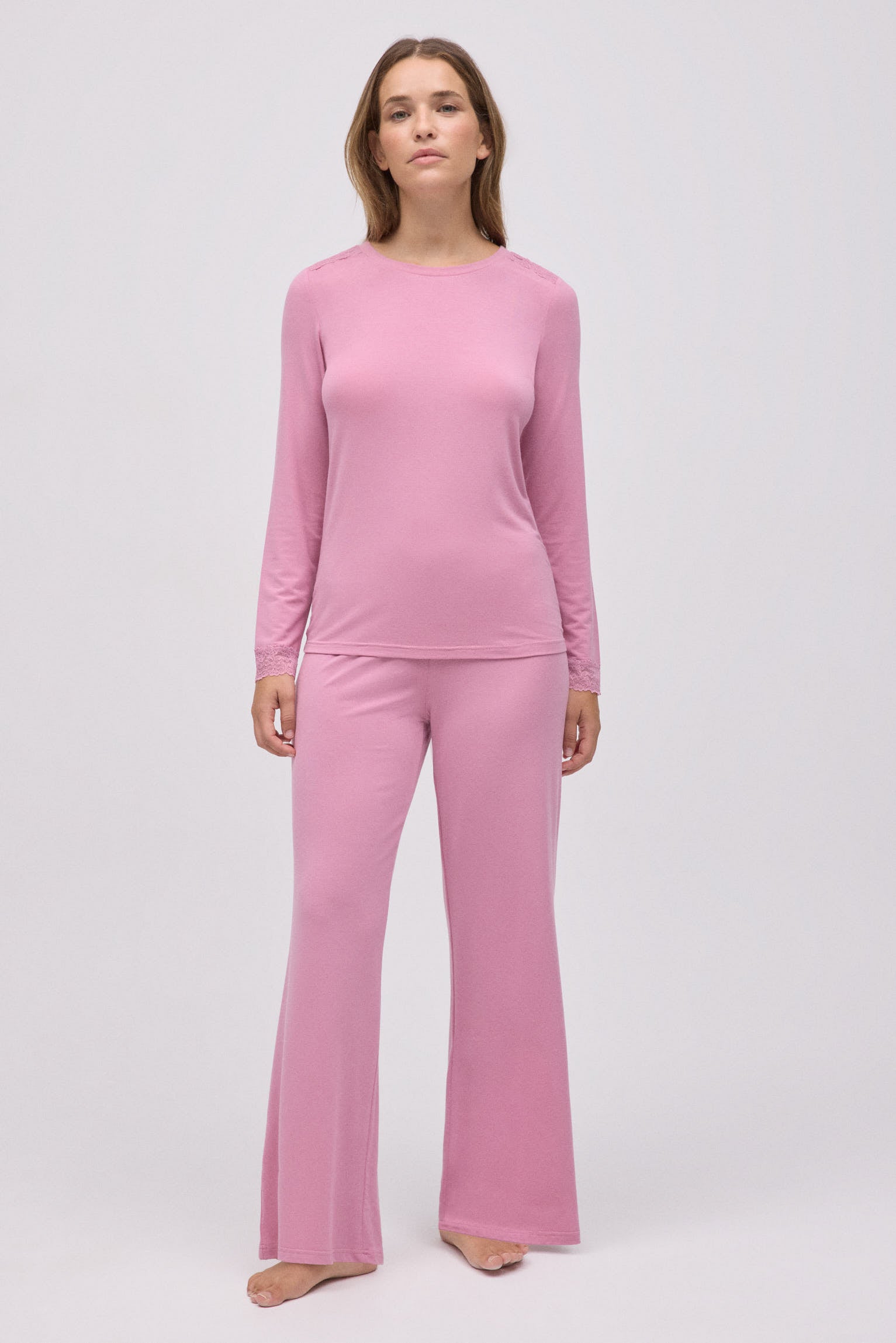 Pijama largo extra suave de modal pantalón ancho rosa