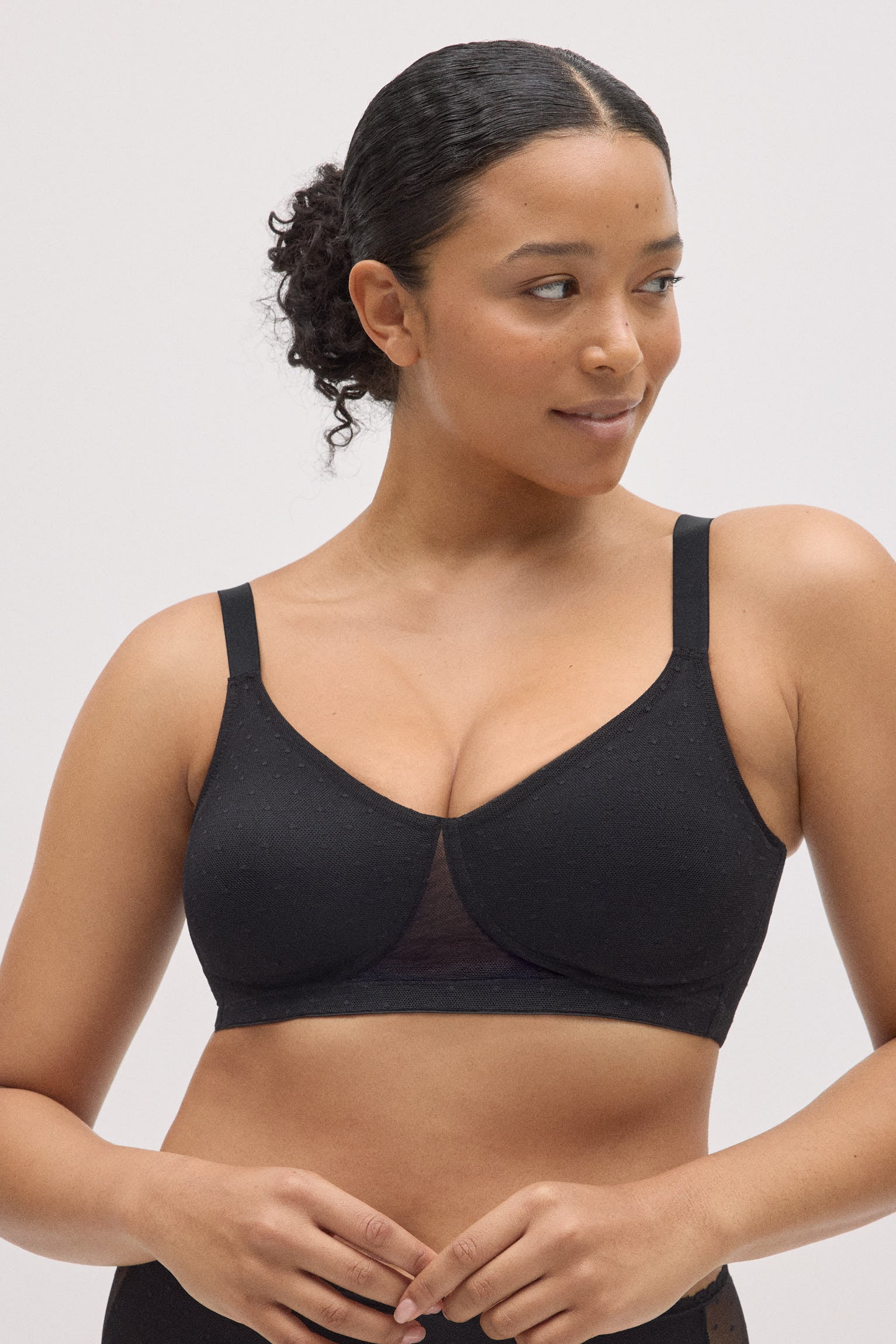 Sujetador reductor plumeti negro copas C y D