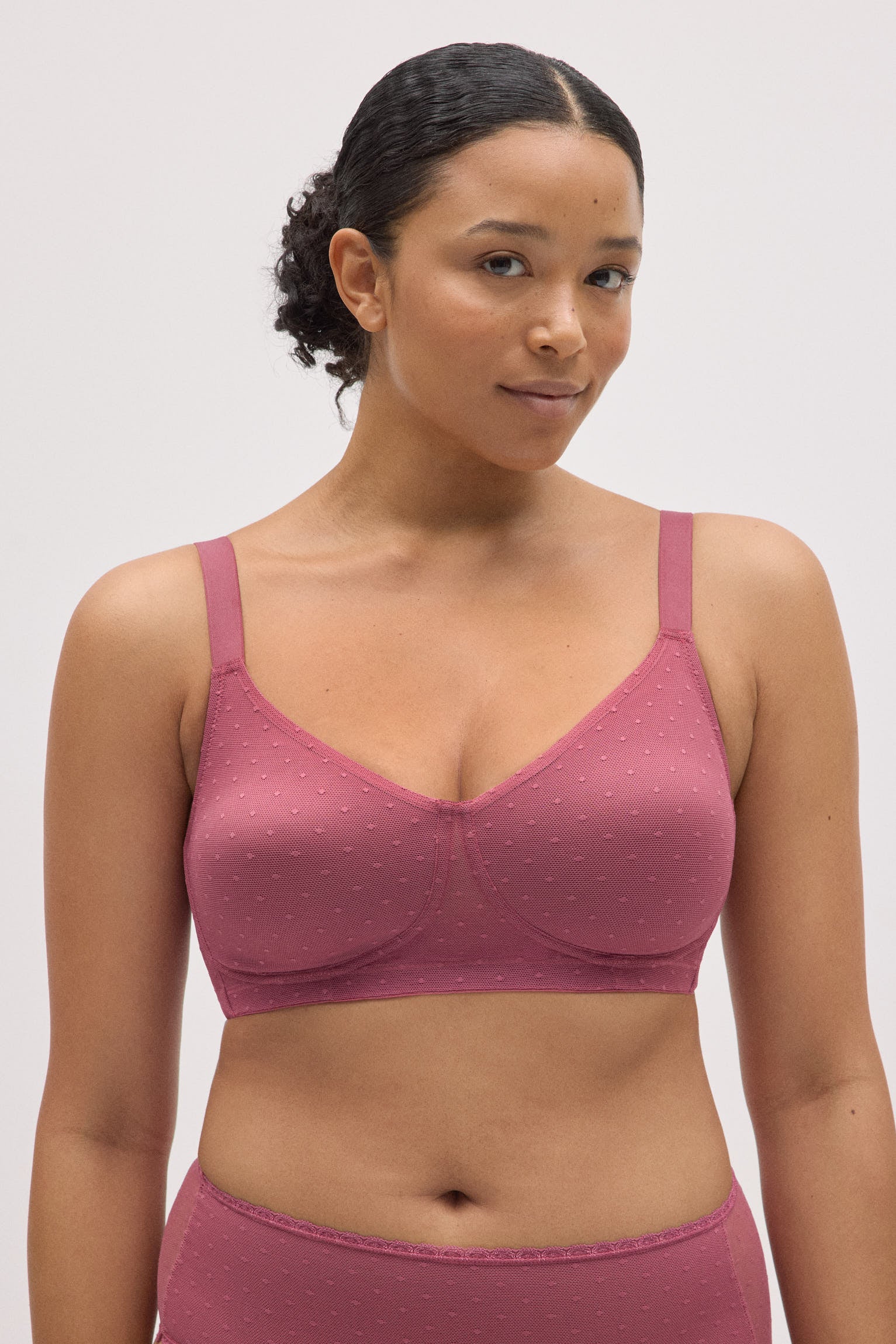 Sujetador reductor plumeti rosa copas C y D