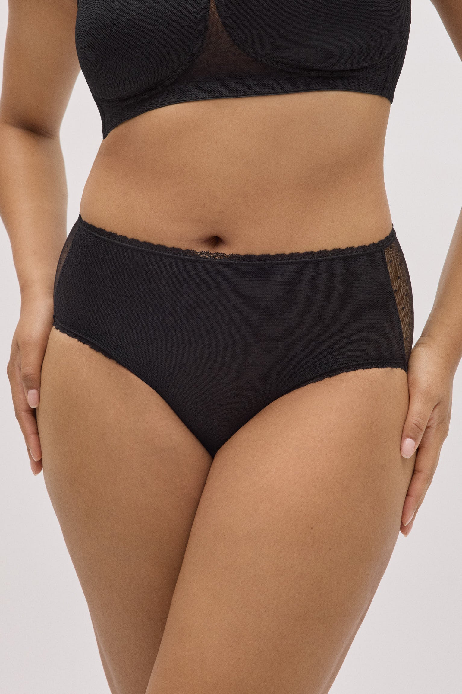 Braga alta plumeti negro