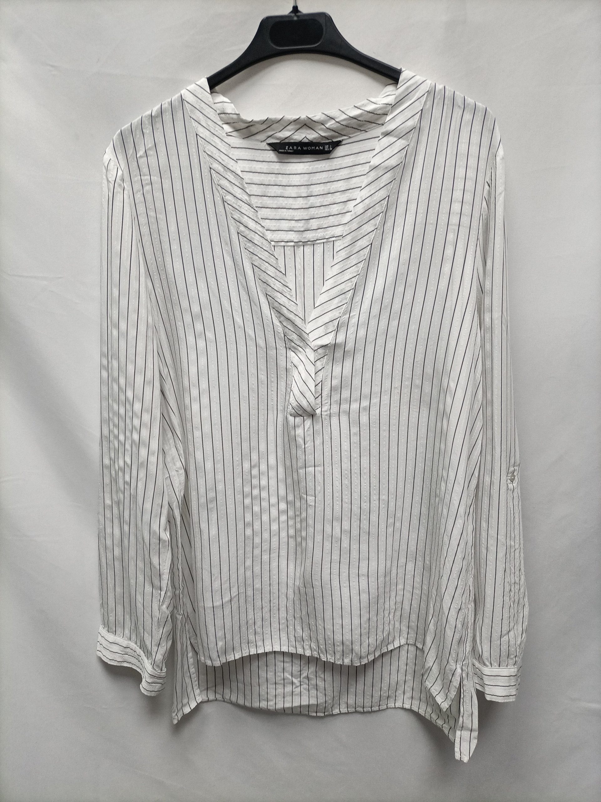 ZARA. Blusa fluida rayas T.l