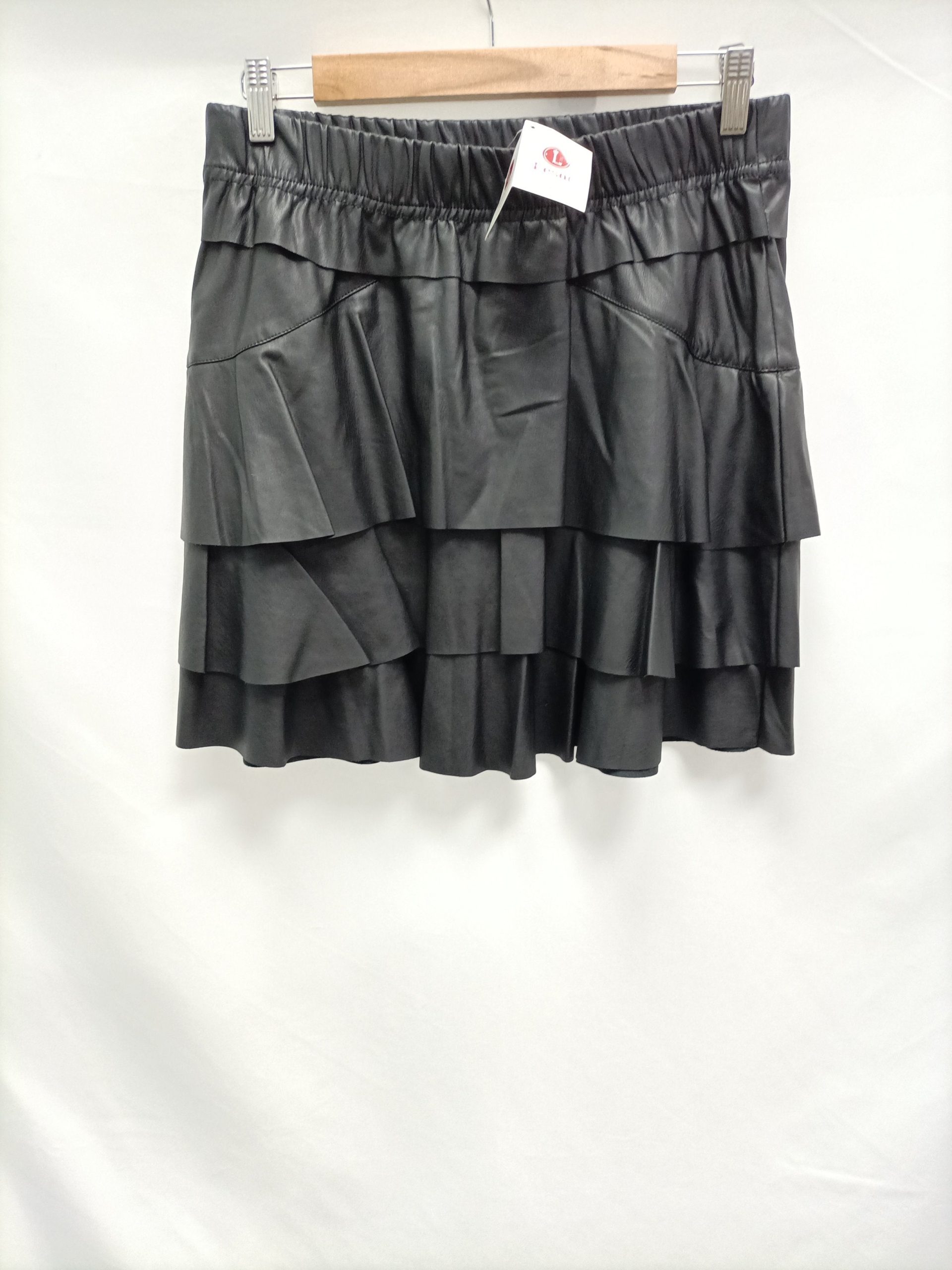 LESAC. Falda volantes efecto piel T l