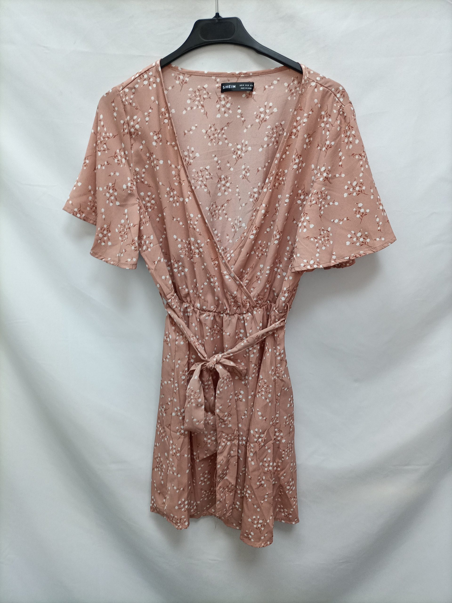 SHEIN. Vestido corto flores T.M
