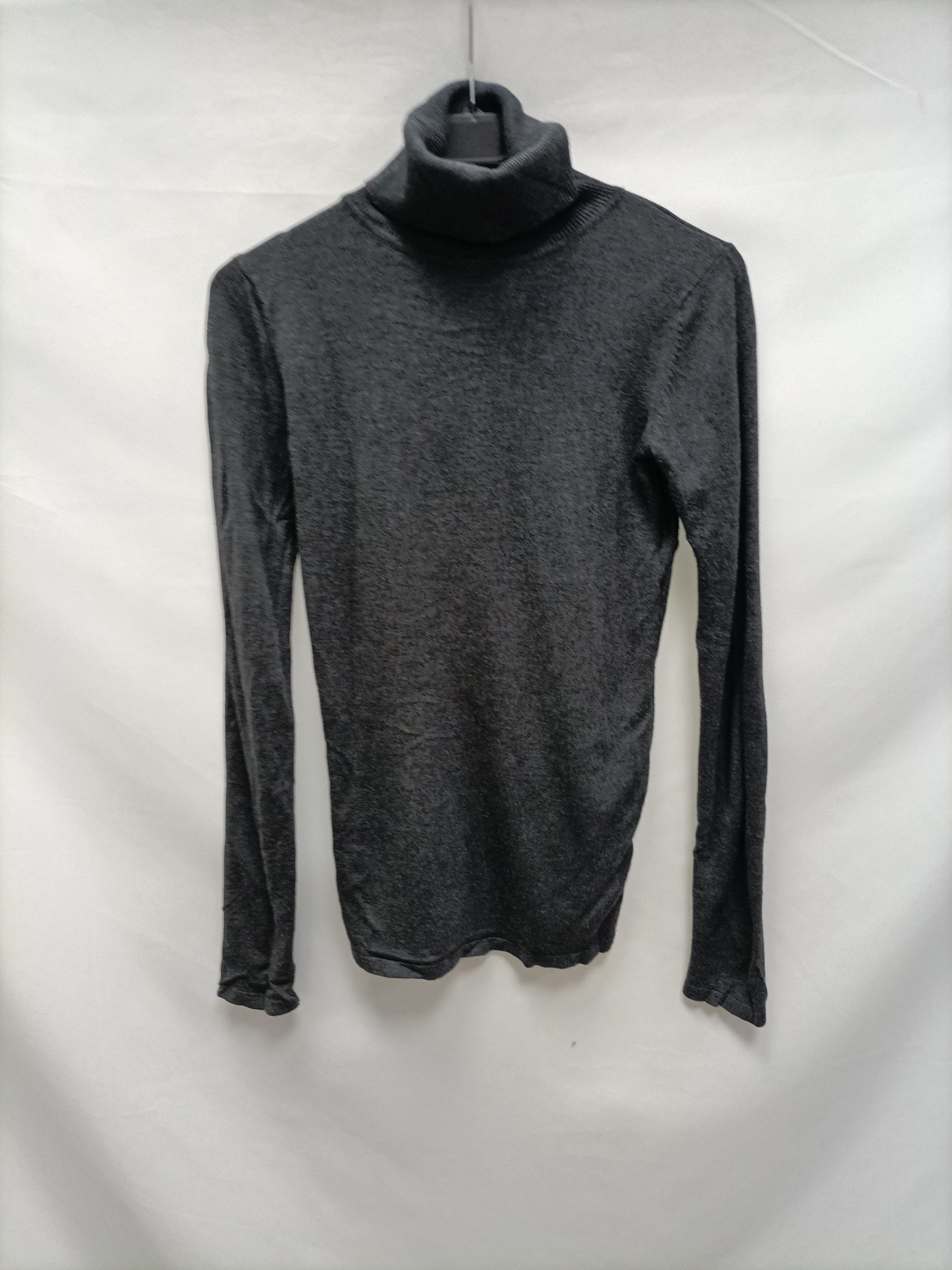 PULL& BEAR. Jersey gris cuello alto T.m