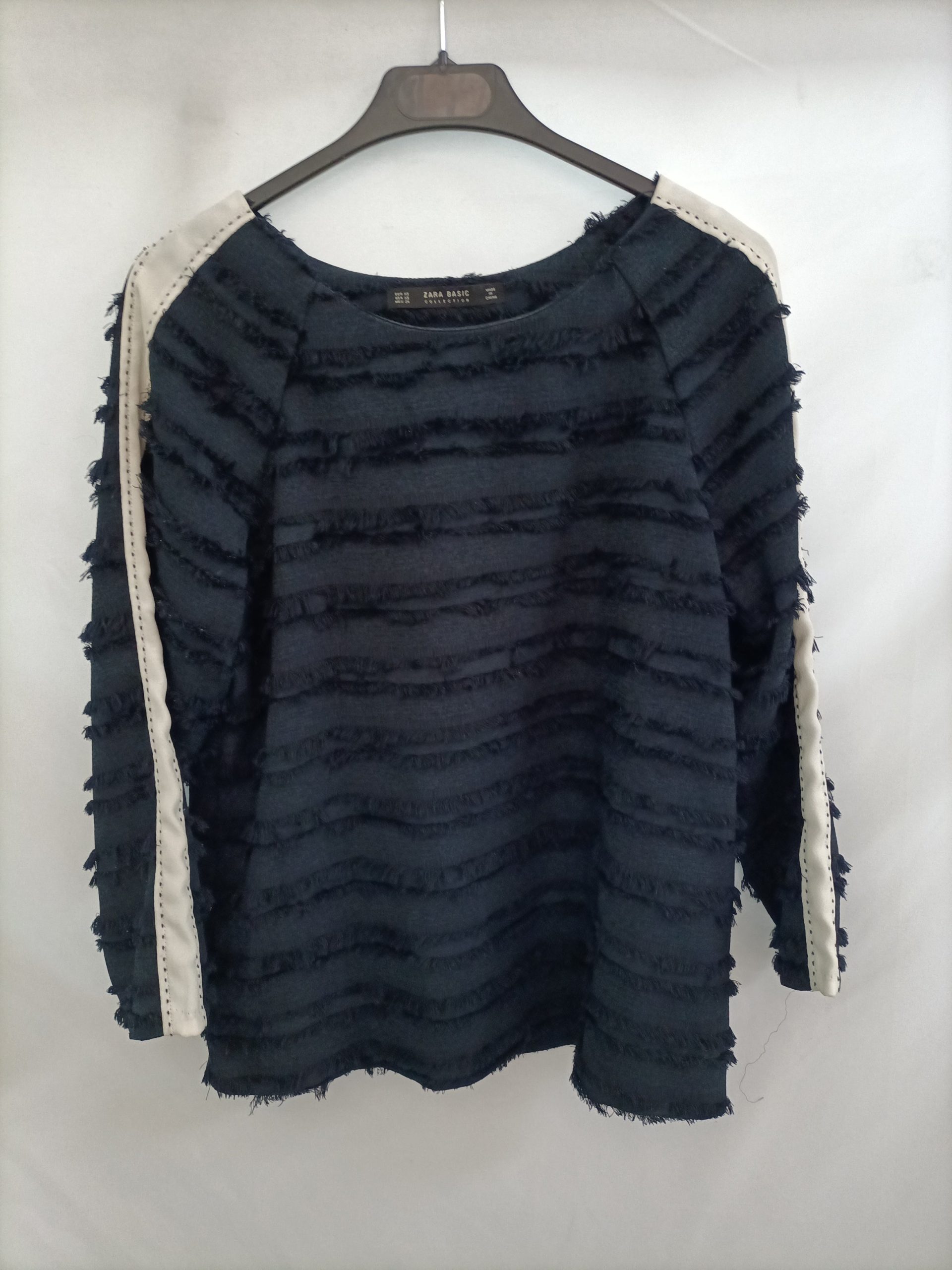 ZARA. Top azul flecos raya T.xs