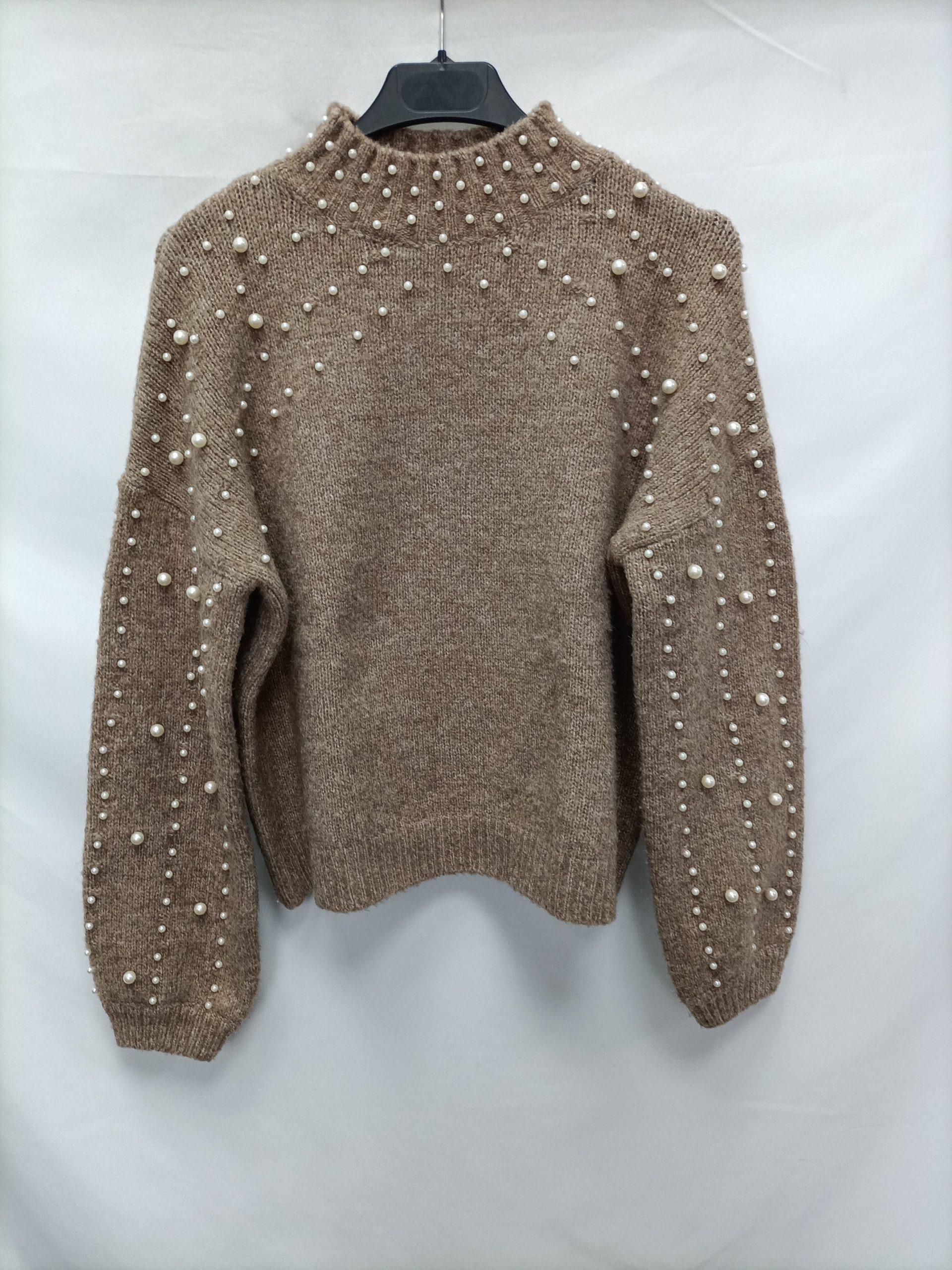 RED QUEEN. Jersey beige perlas T.u (s)