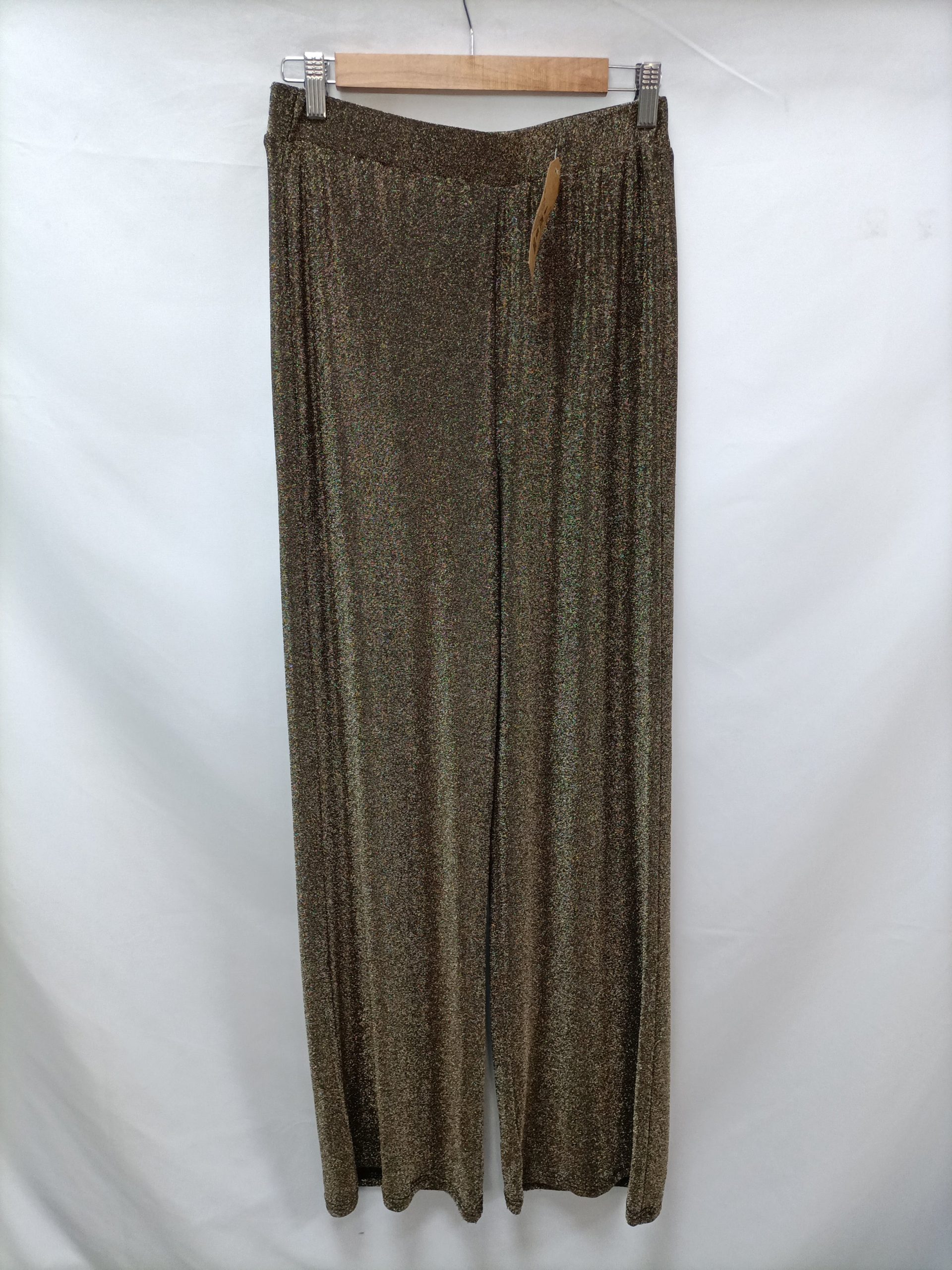 A PIE DE CALLE . Pantalón palazzo dorado T.m/l