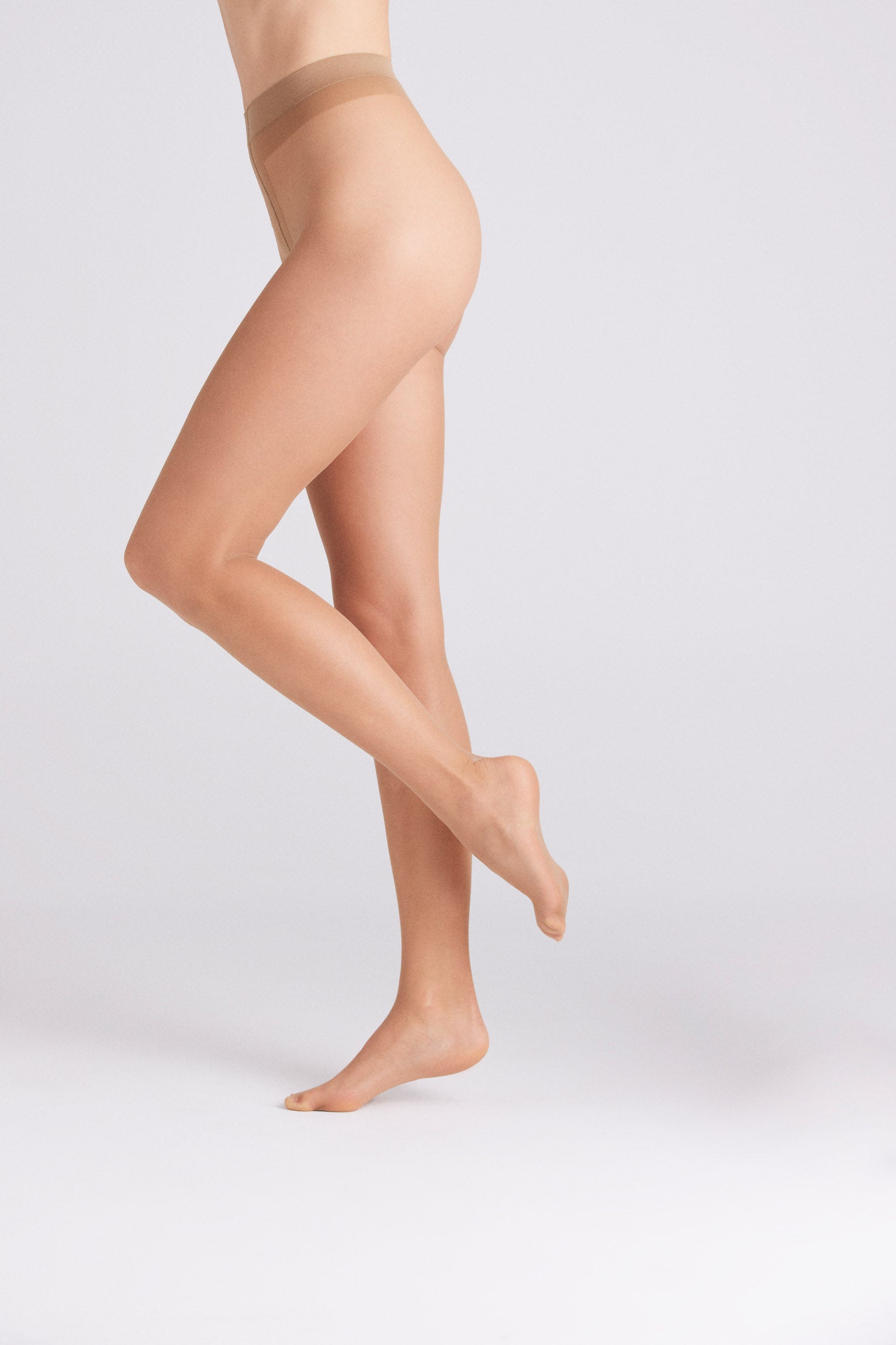 Pantis irrompibles 8 denier marrón