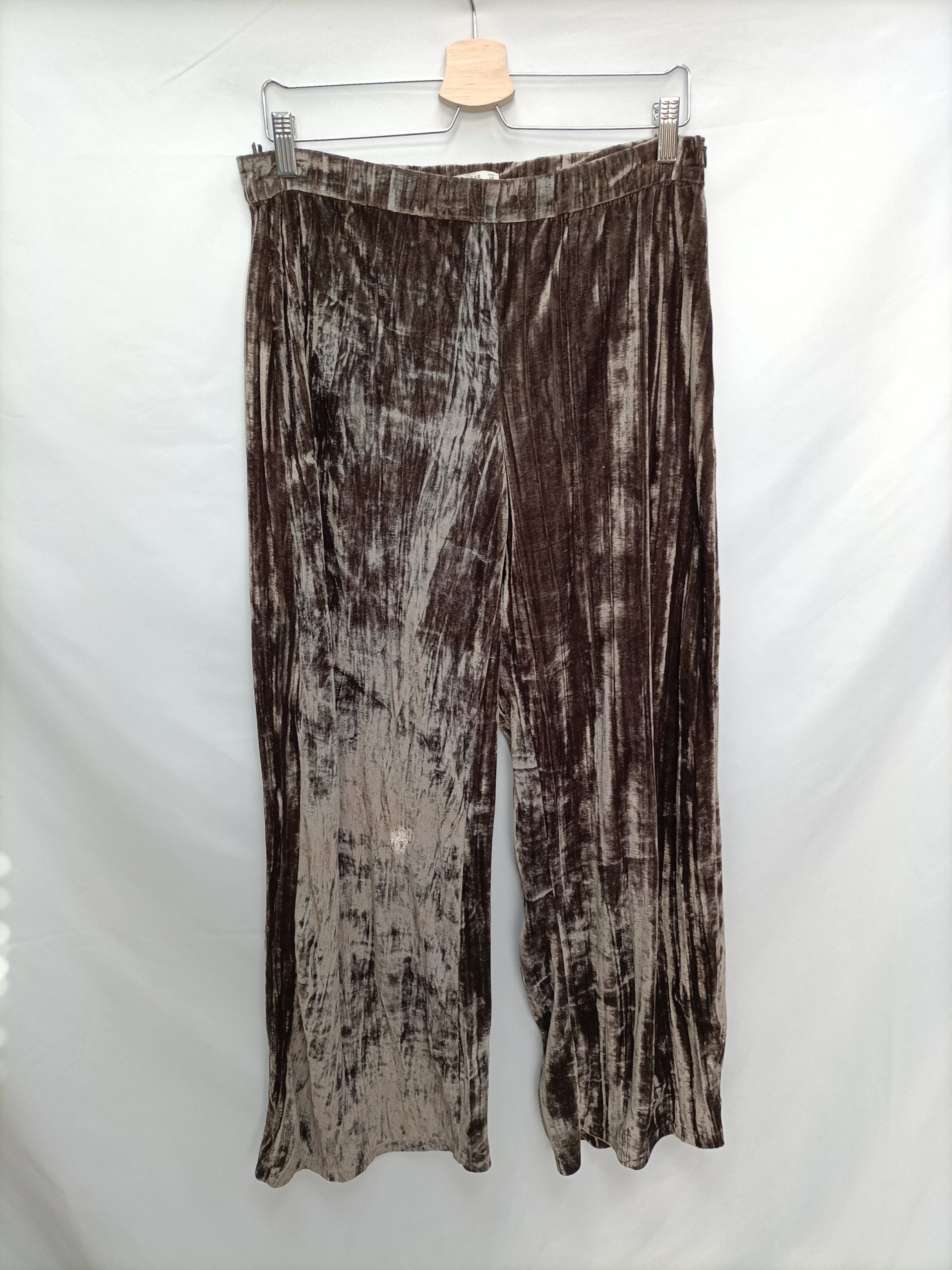 PULL&BEAR. Pantalón Palazzo terciopelo T.m