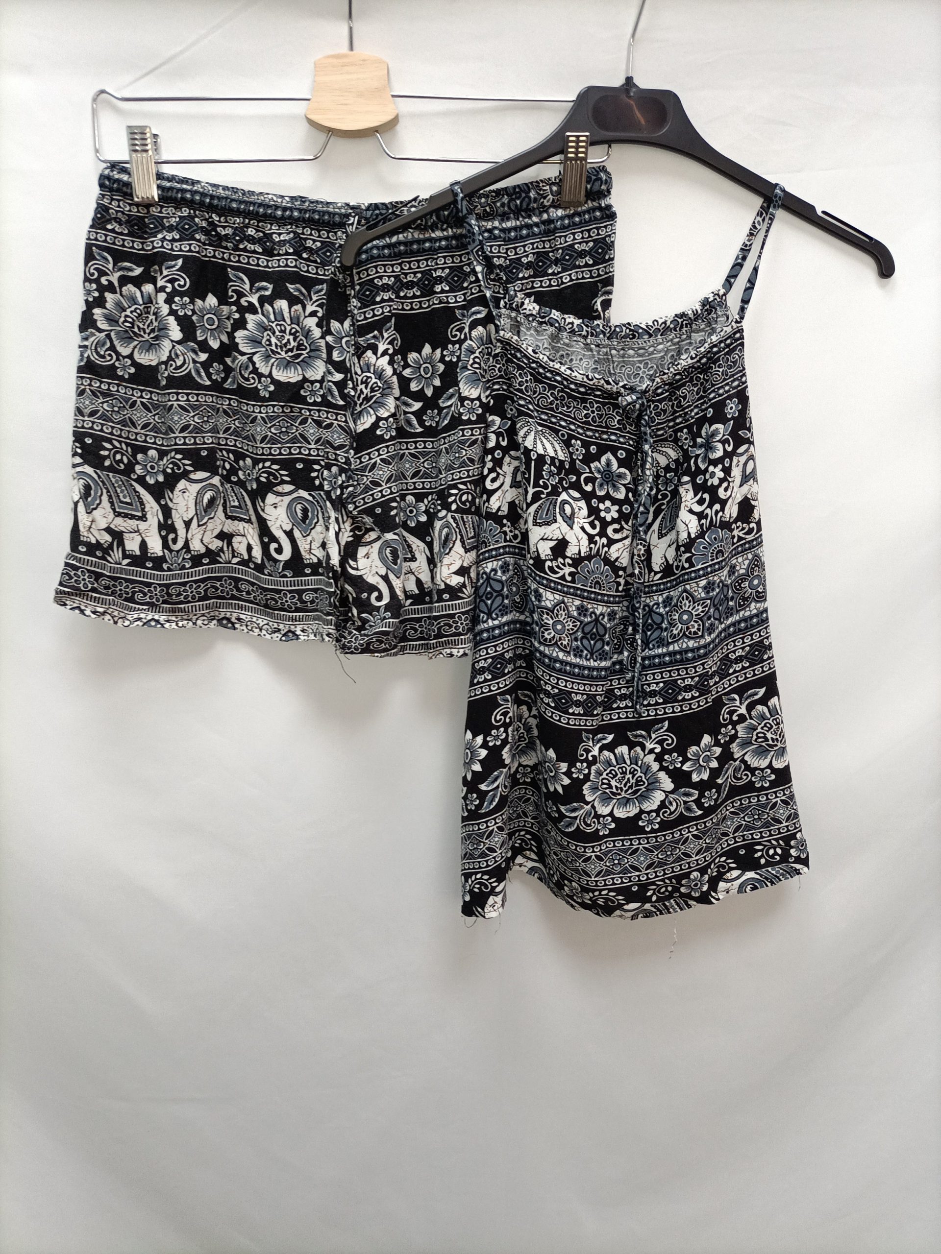 OTRAS.Total look flores T.u (m)