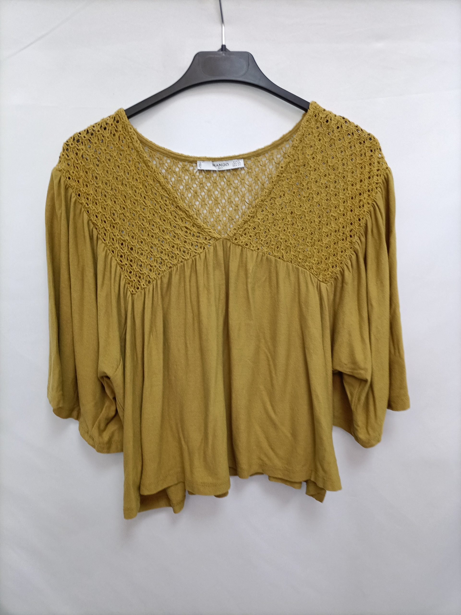 MANGO. Top fluido encaje T.s