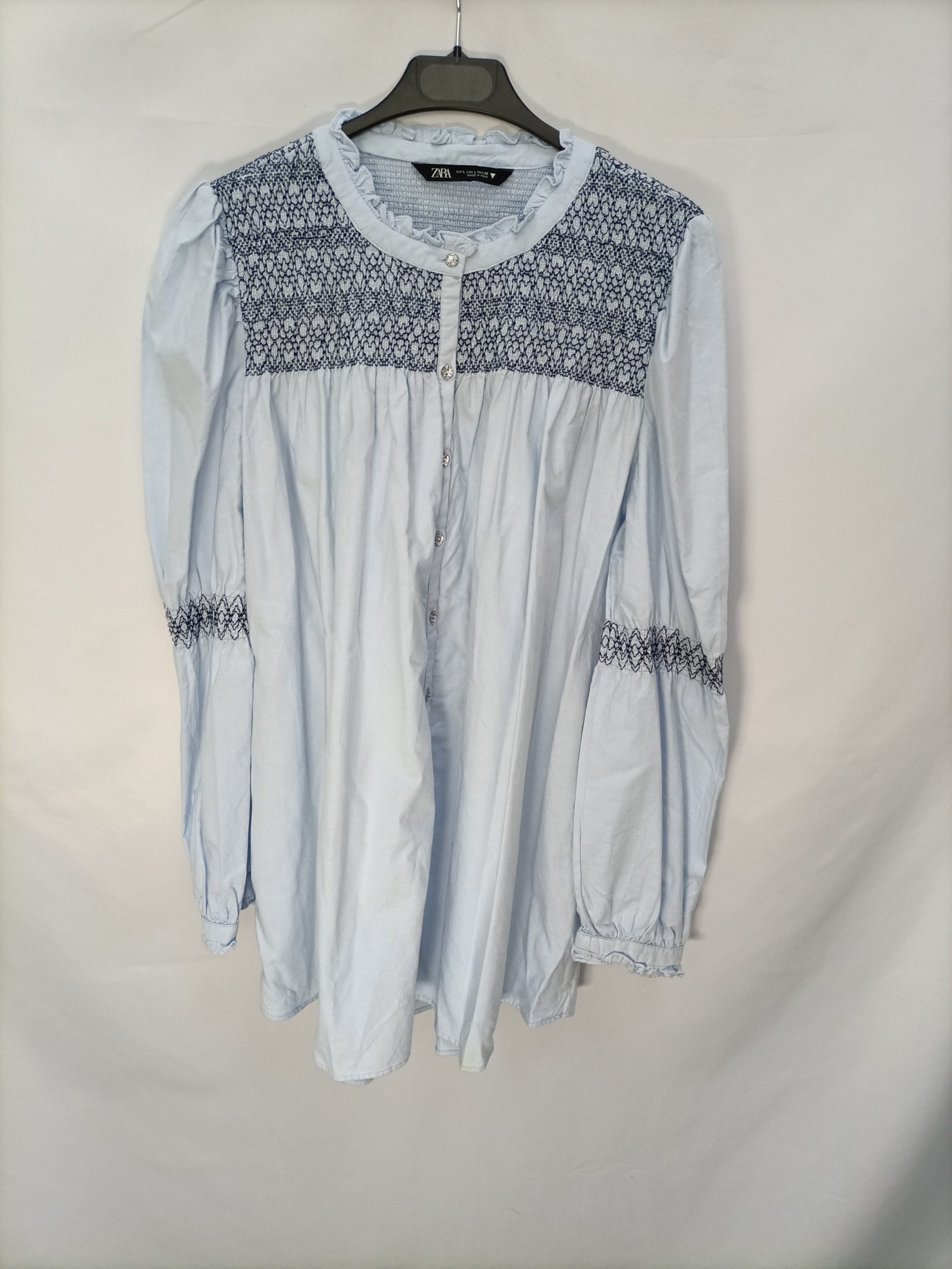 ZARA. Blusa azul nido de abeja T.l