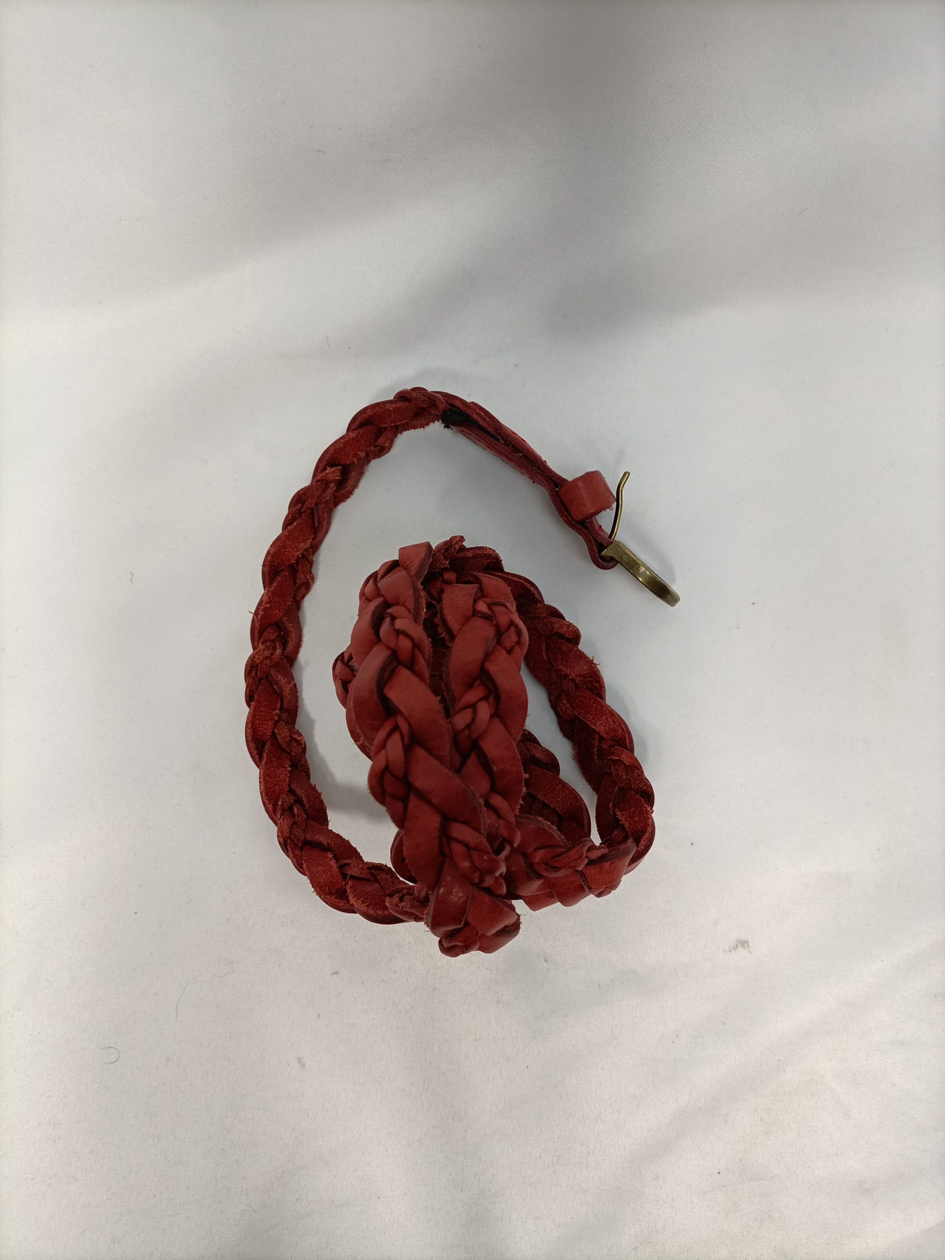 MASSIMO DUTTI. Cinturón trenzado T.u