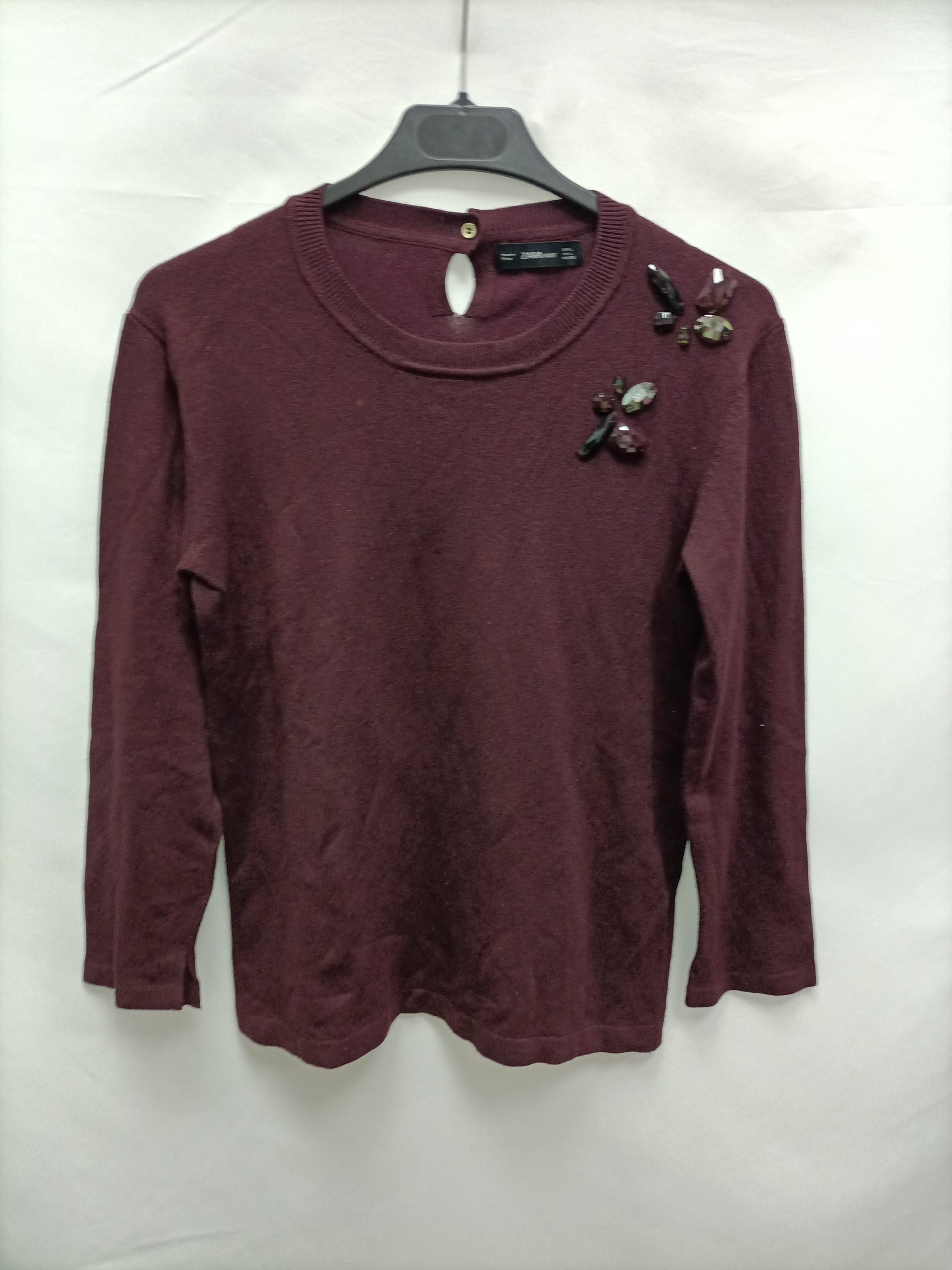 MarketZARA. Jersey burdeos abalorios T.l