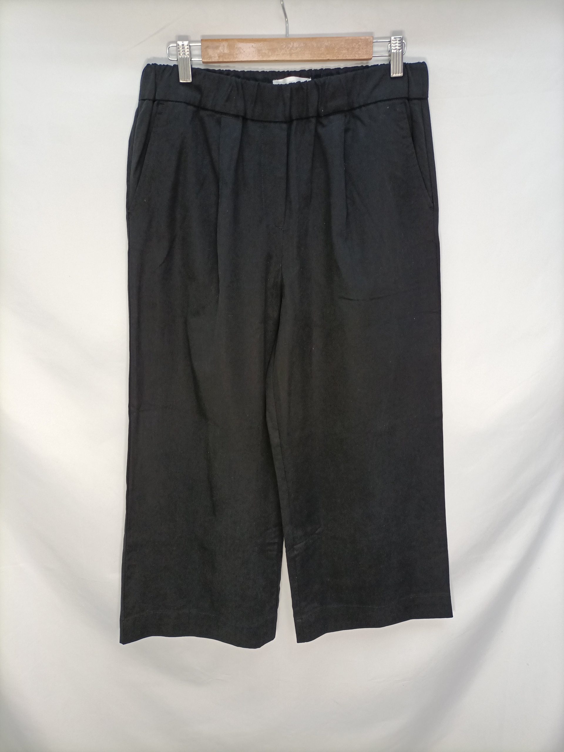 MANGO. Pantalón culotte negro T.m