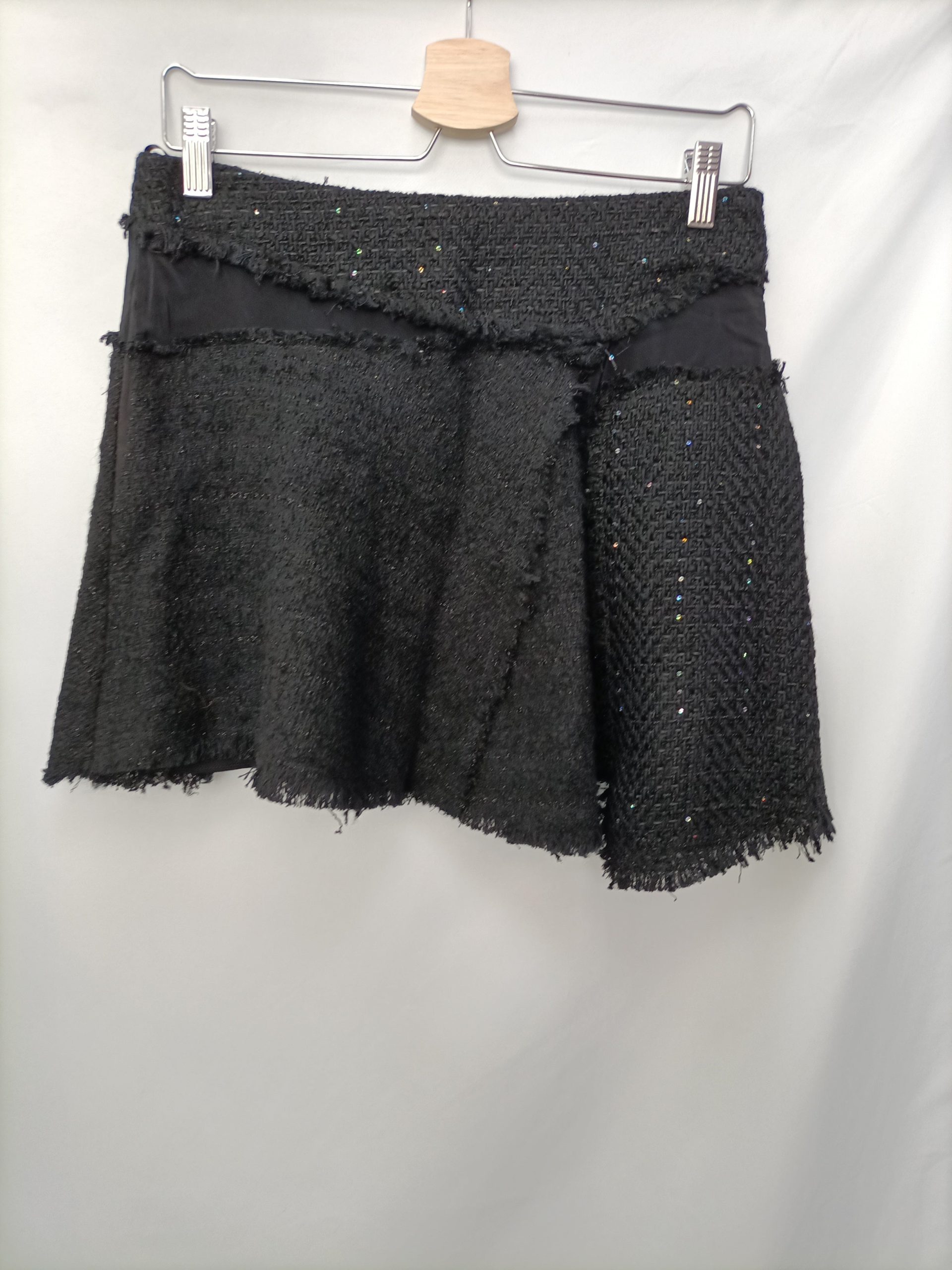 ZARA. Falda negra tweed T.m