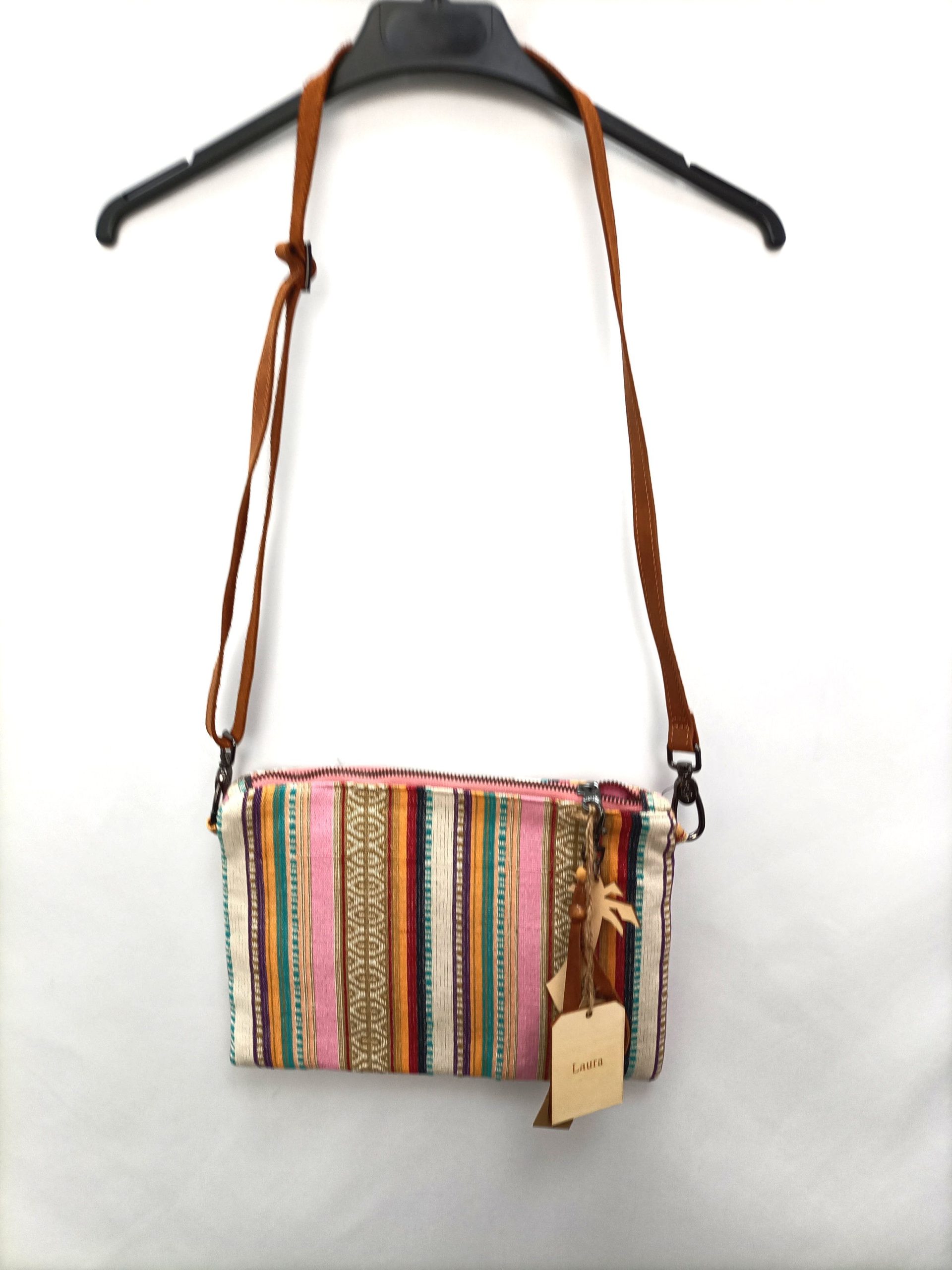SALVADOR BACHILLER. Bolso étnico rayas