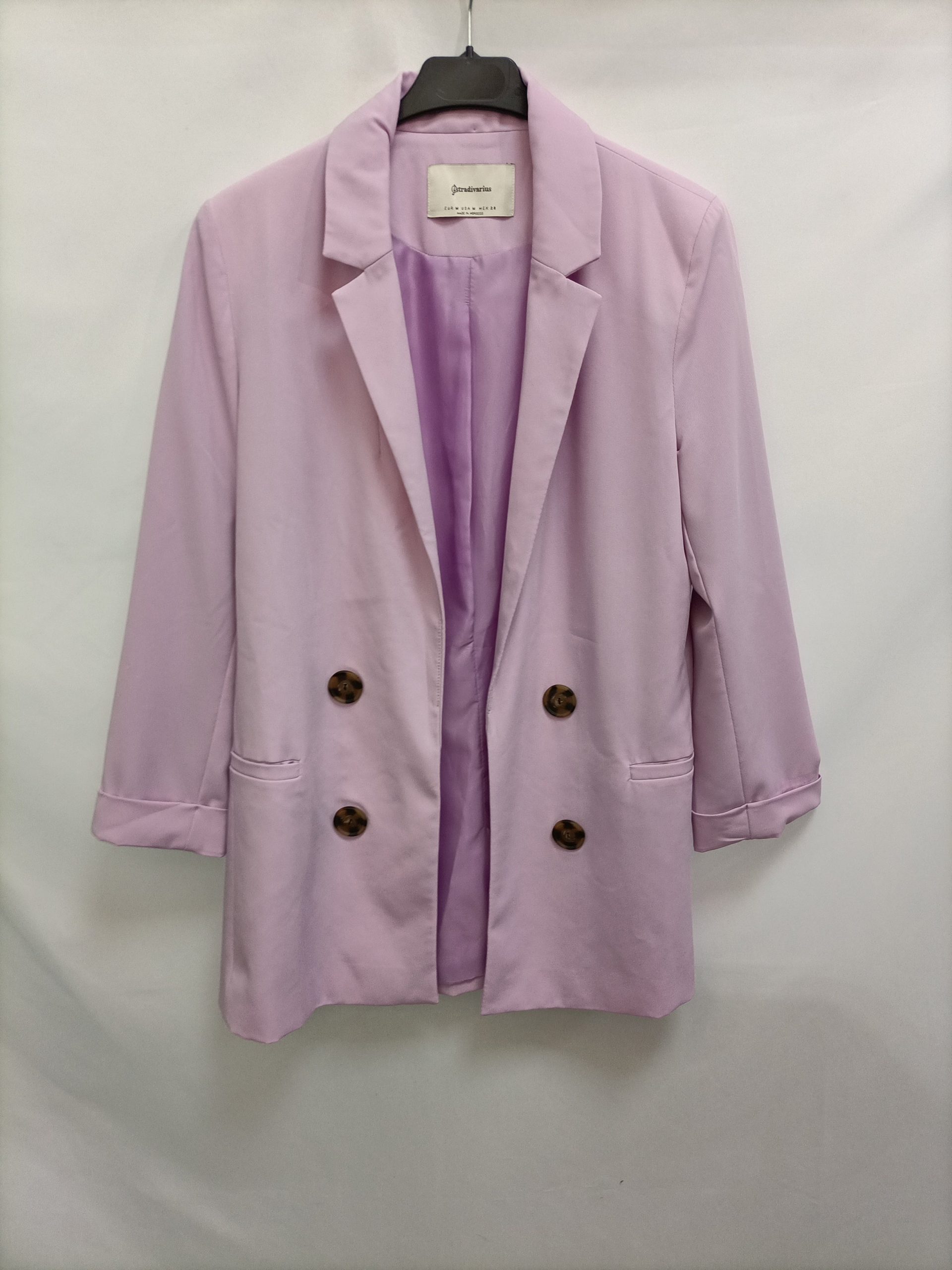 STRADIVARIUS. Blazer lila fluidaT.m