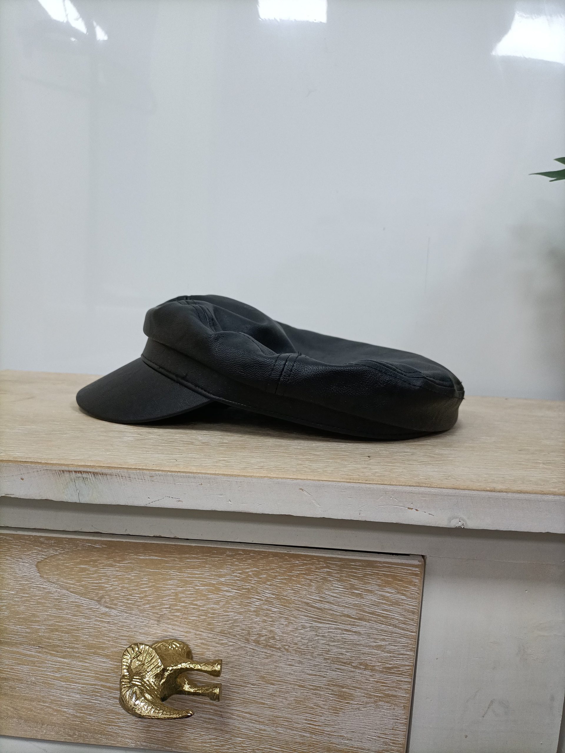 BERSHKA. Gorra Polipiel T.u