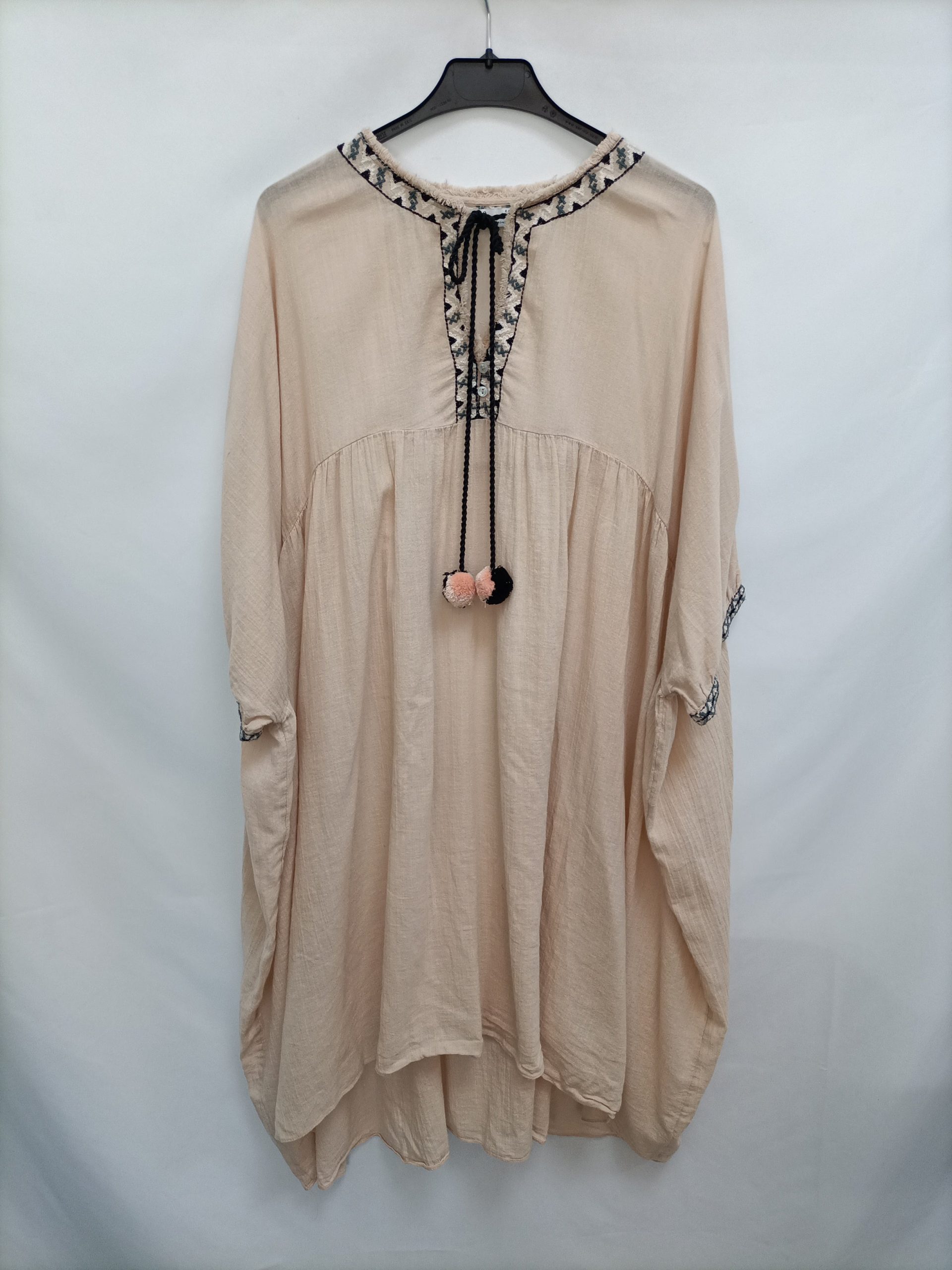 ZARA. Vestido midi beige T.s