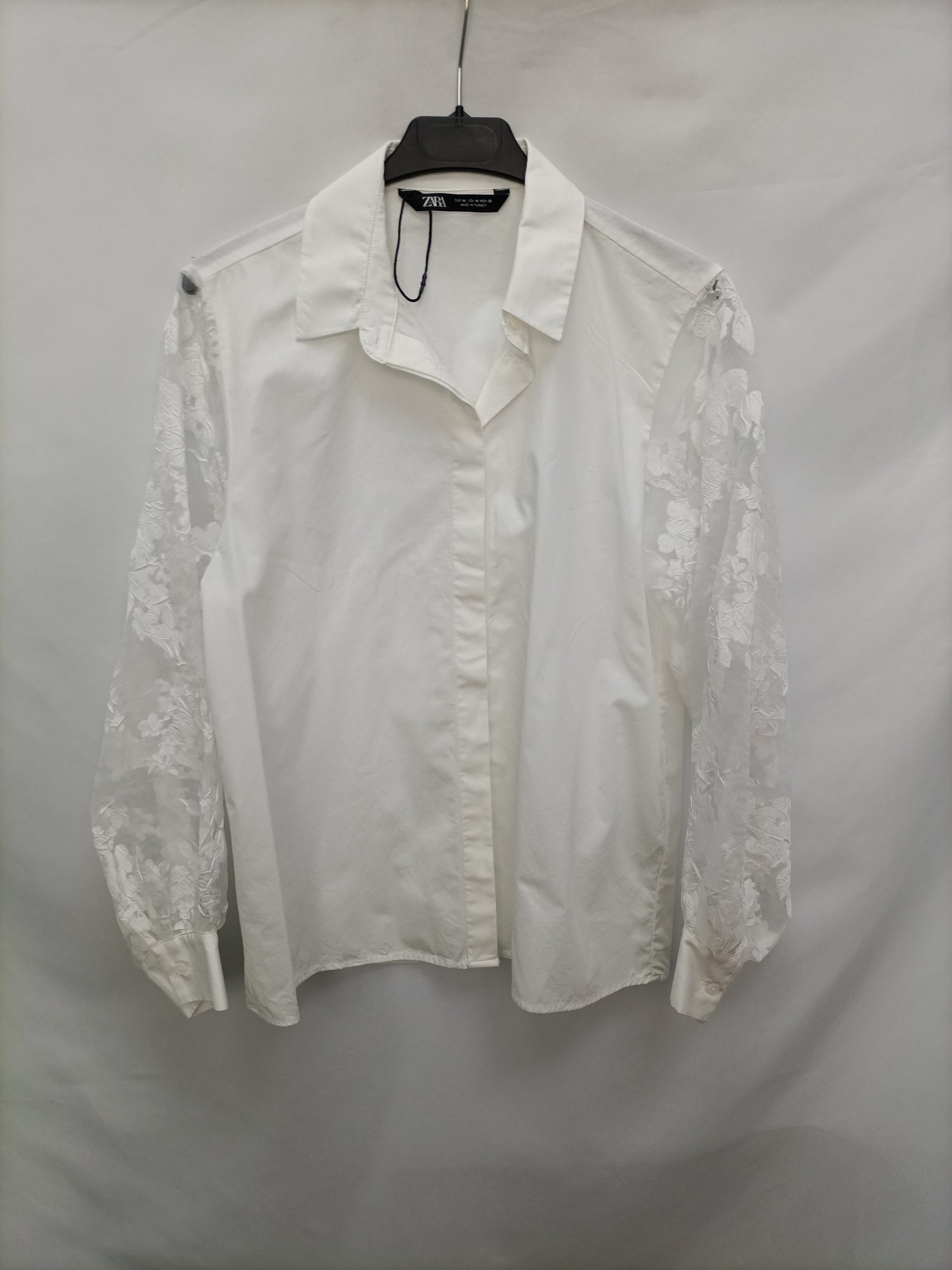 ZARA. Camisa blanca mangas T.m