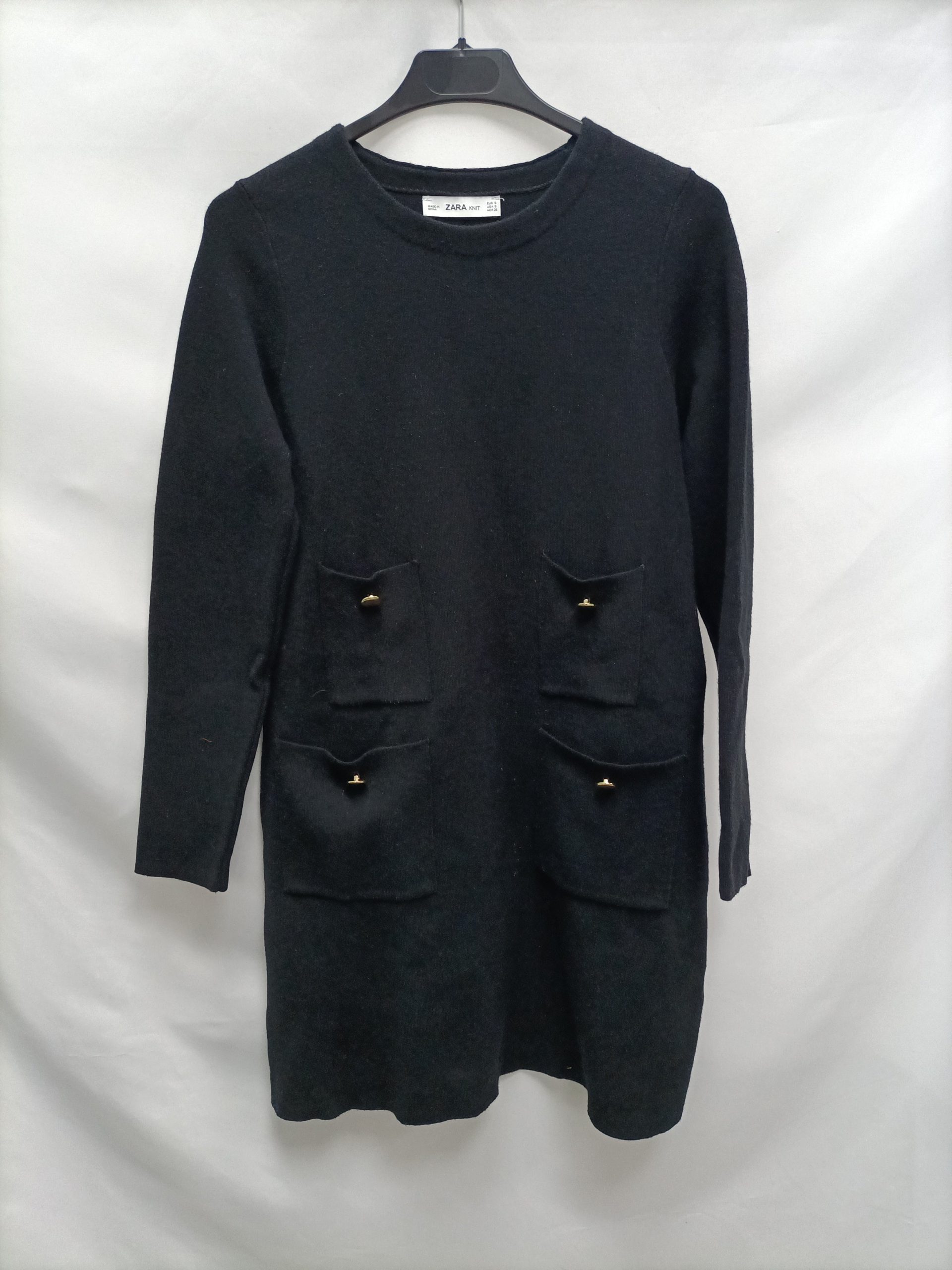 ZARA. Vestido negro punto T.s