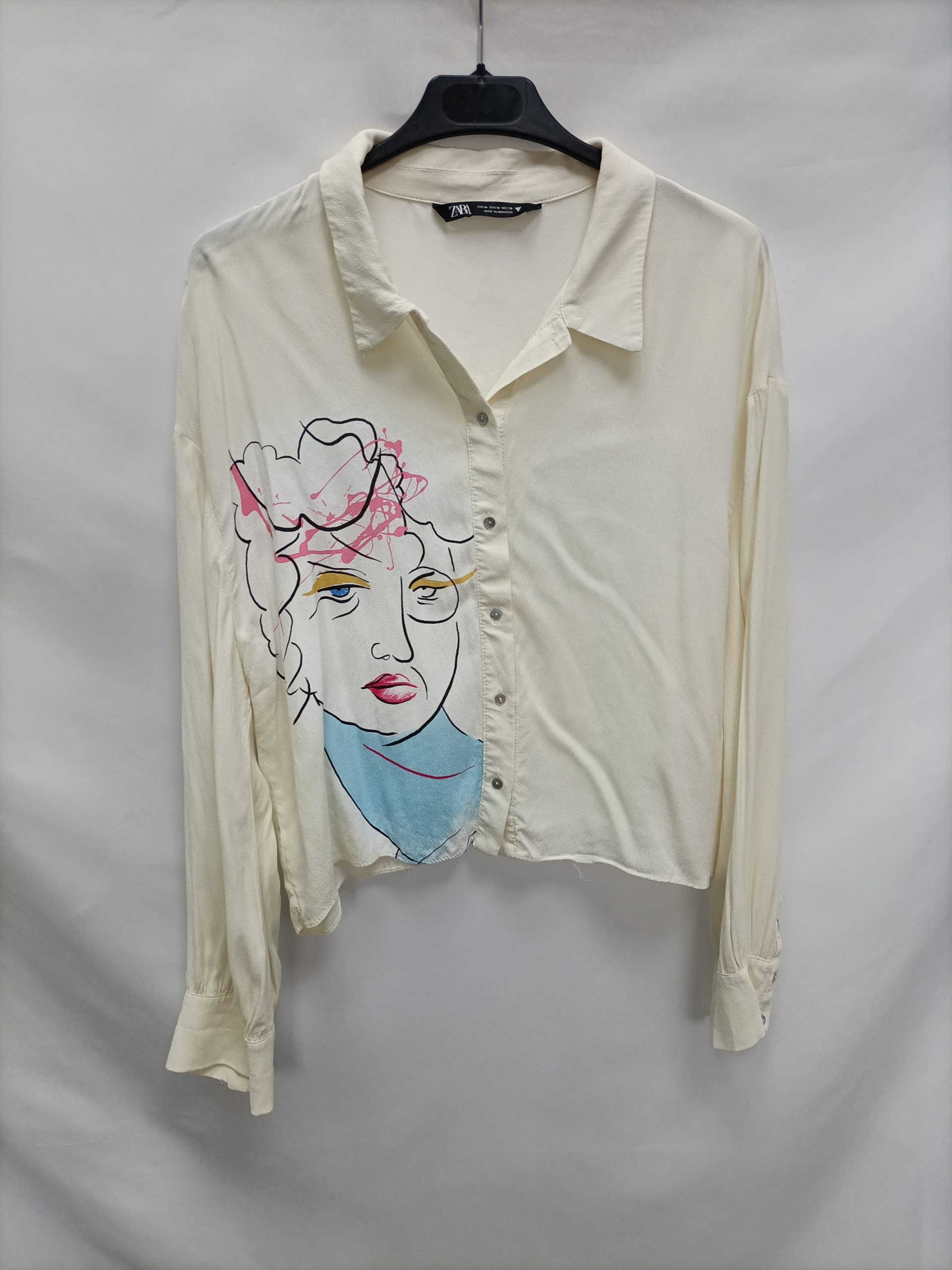 ZARA. Blusa cortita beigeT.m