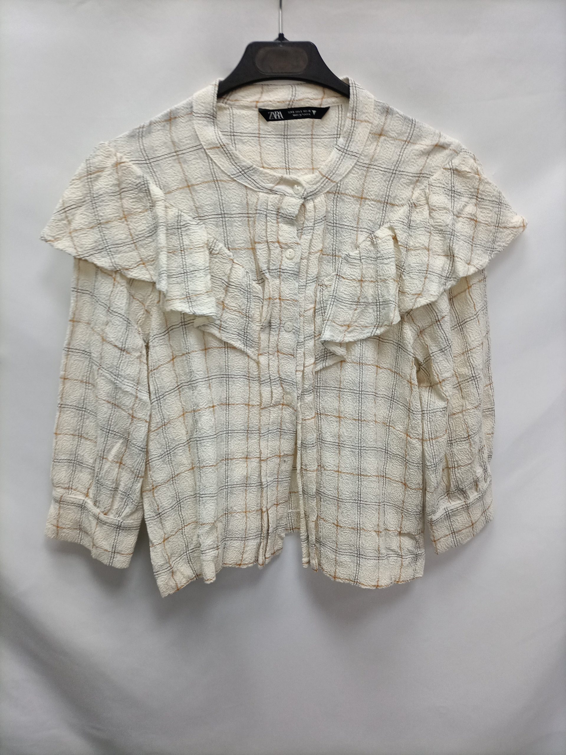 ZARA. Blusa beige cuadros T.s