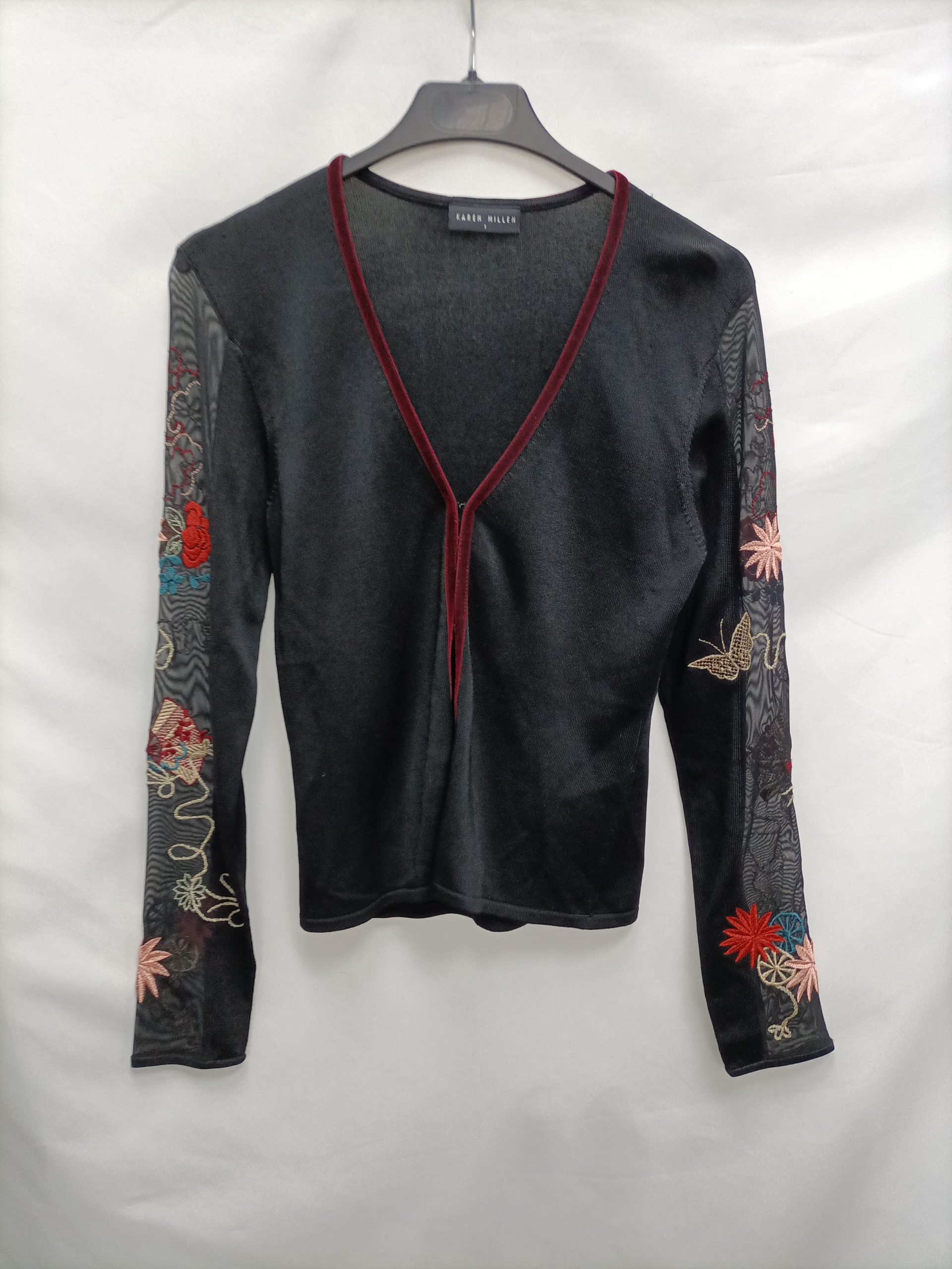 KAREN MILLEN. top negro bordado T.1(s)