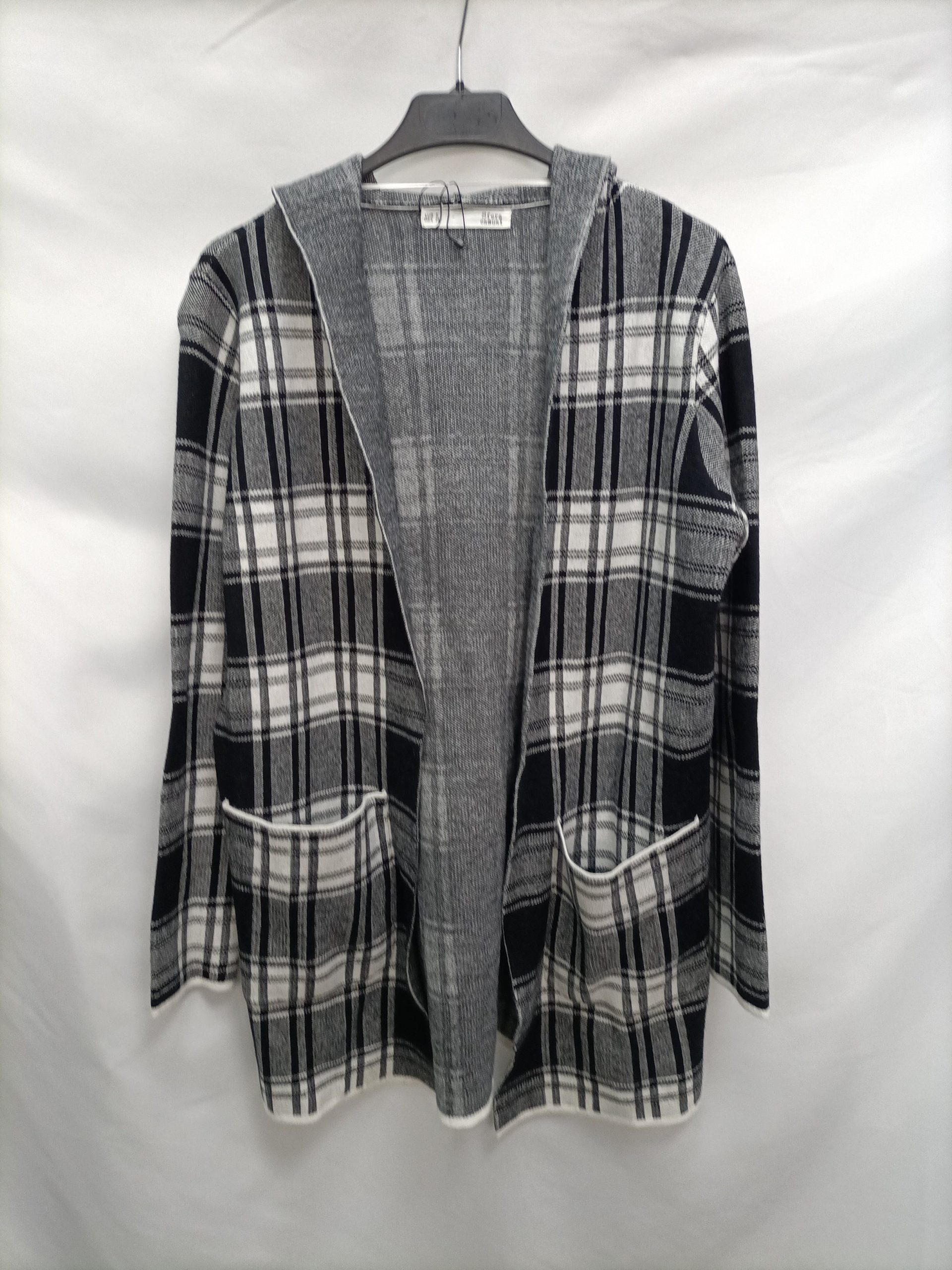 SFERA. Cárdigan cuadros T.s