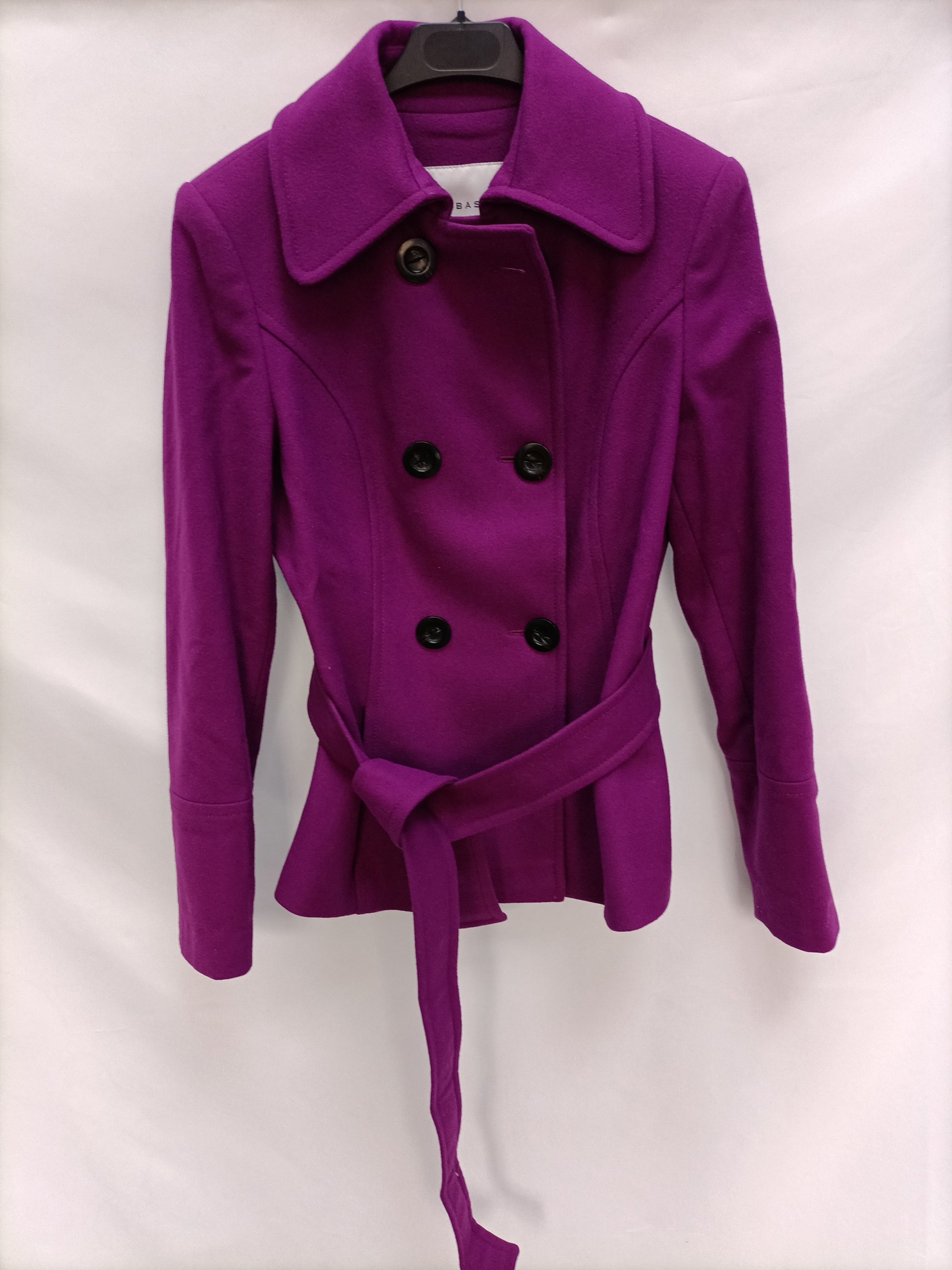 ZARA. Abrigo de paño morado T.s