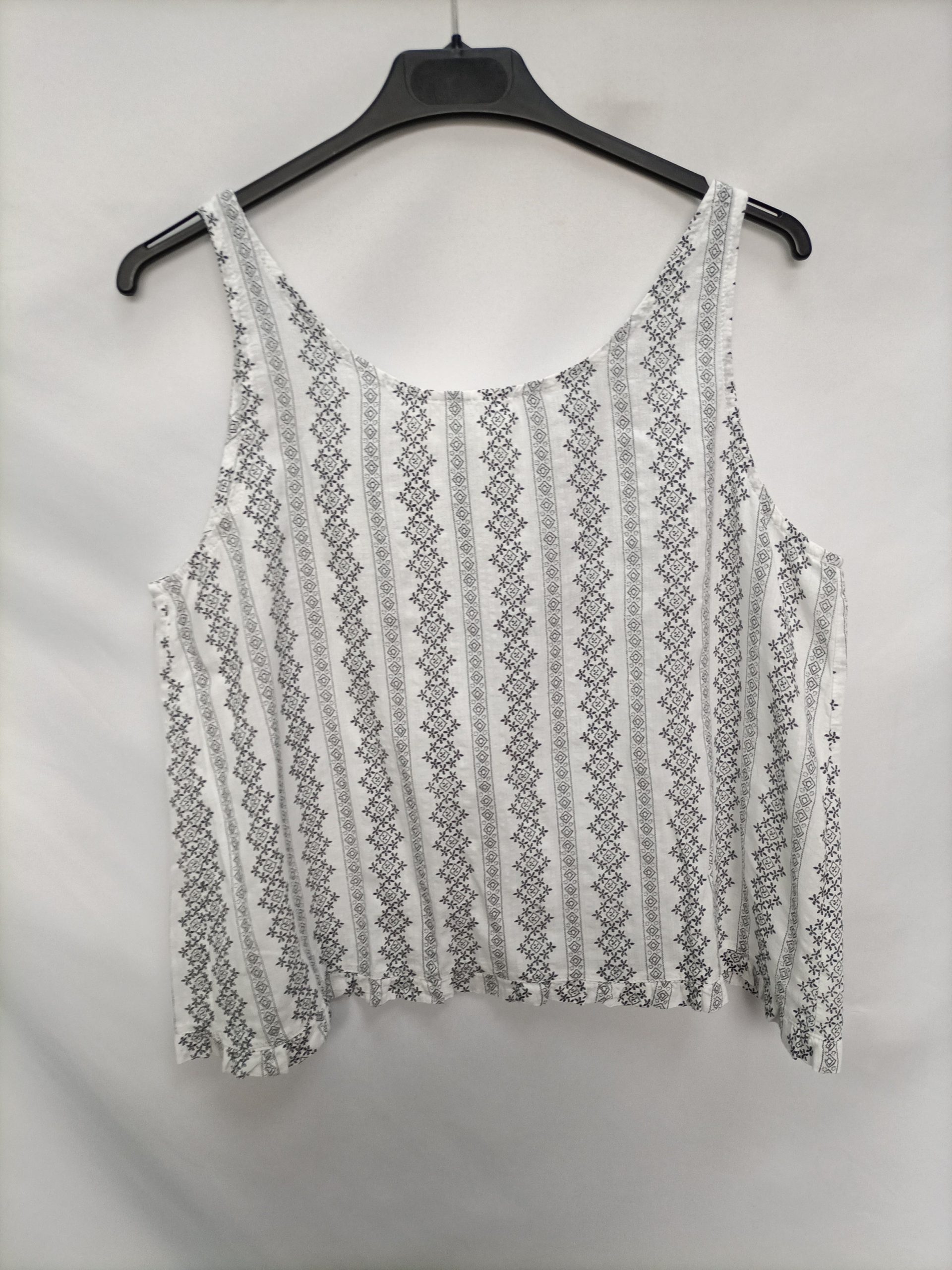 RENATTA&CO. Blusa blanca flores T.u (s)