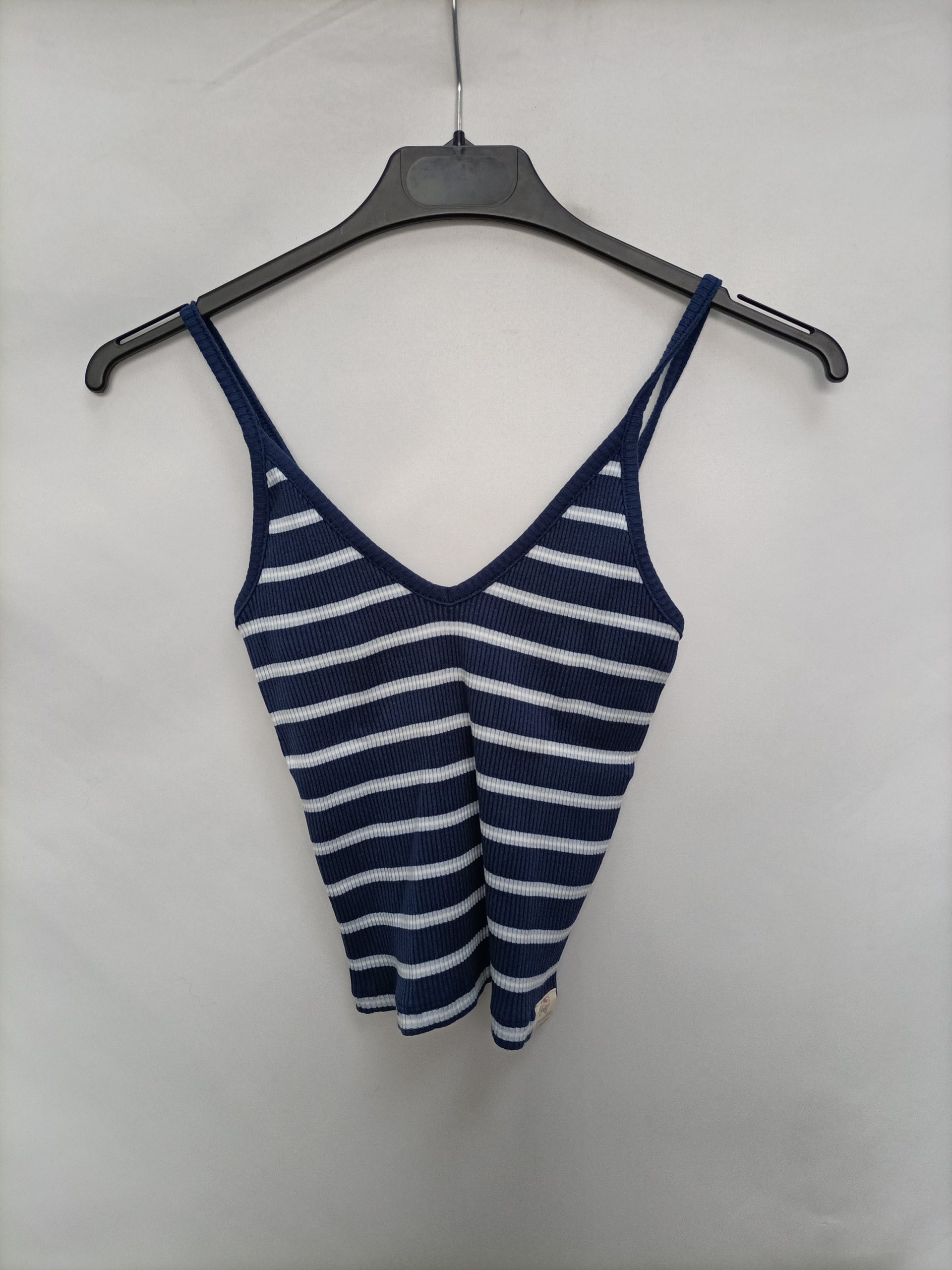 PULL&BEAR. Top rayas canalé T.m