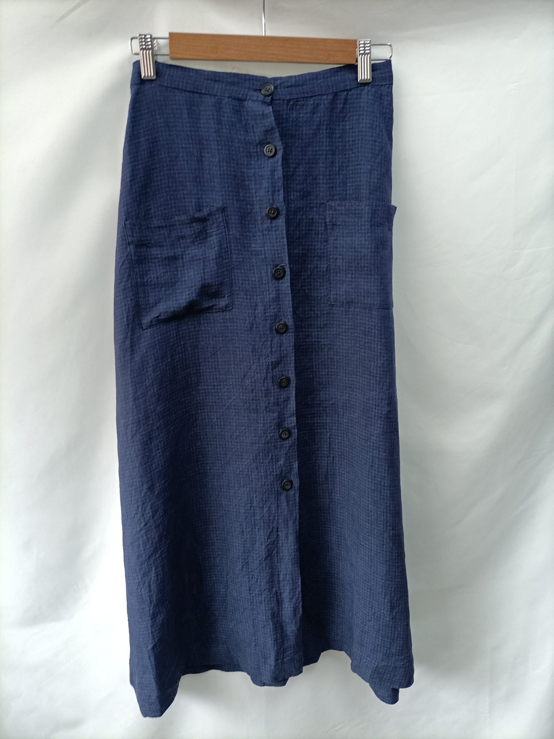 CORTANA. Falda midi botones T.36