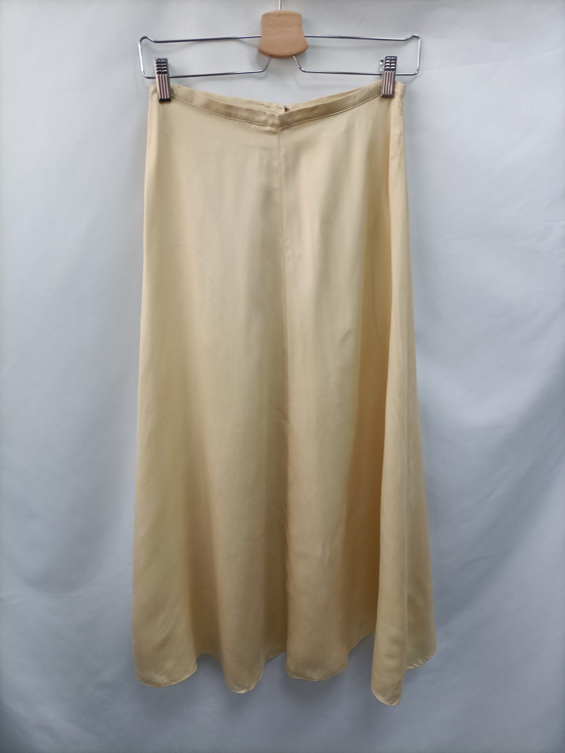 FORTE FORTE. Falda midi amarilla T.34