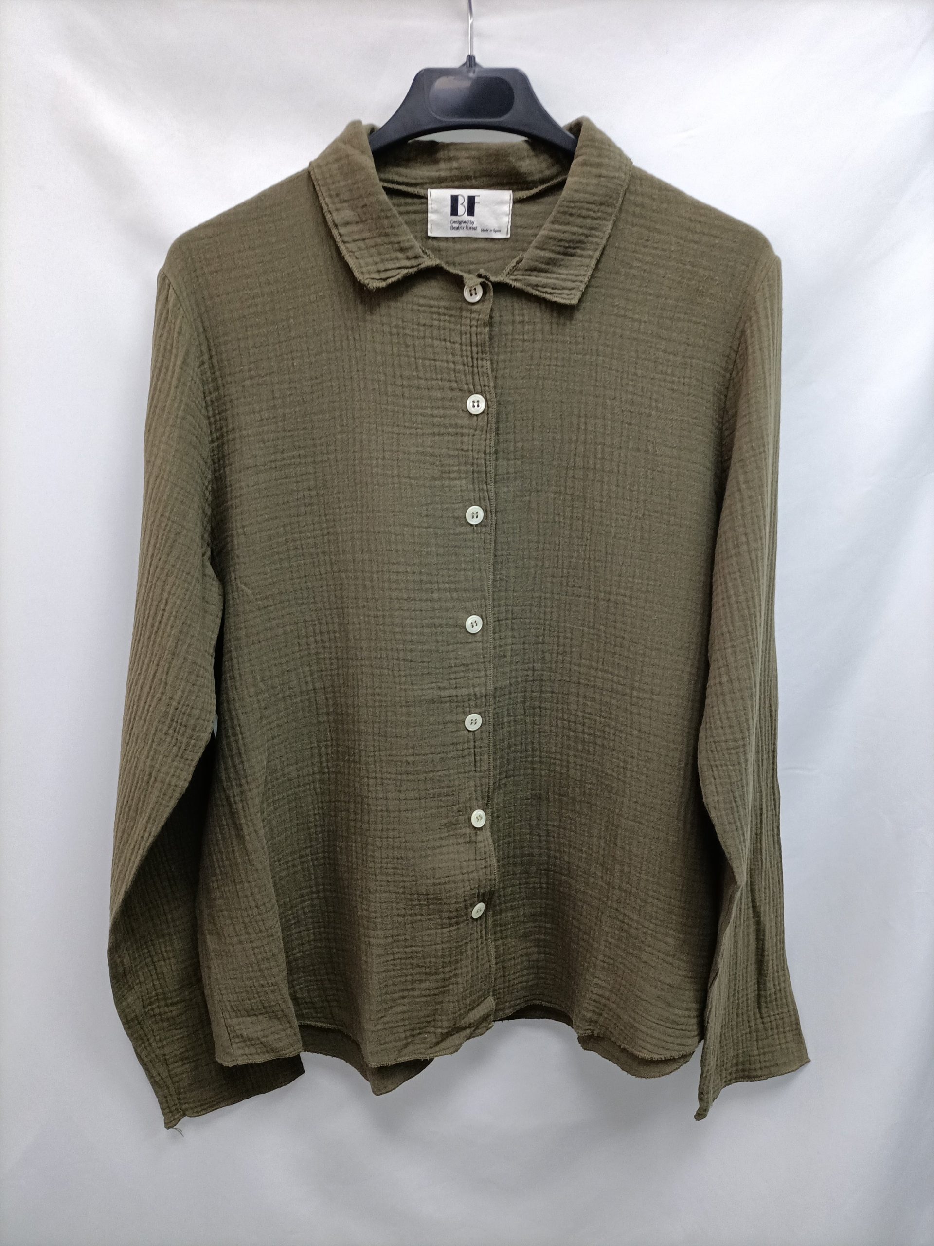 BEATRIZ FUREST. Camisa verde algodón T.38