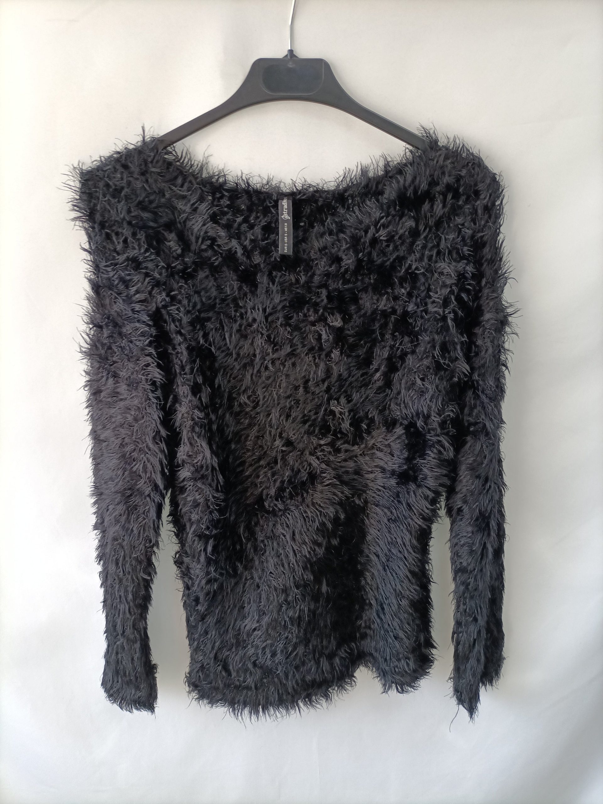 STRADIVARIUS. Jersey nenfro pelo T.s