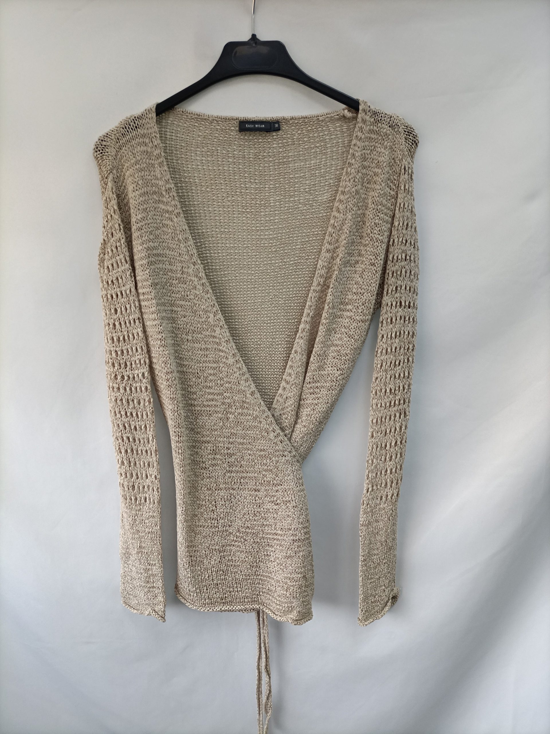 EASY WEAR. Jersey beige cruzado T.38