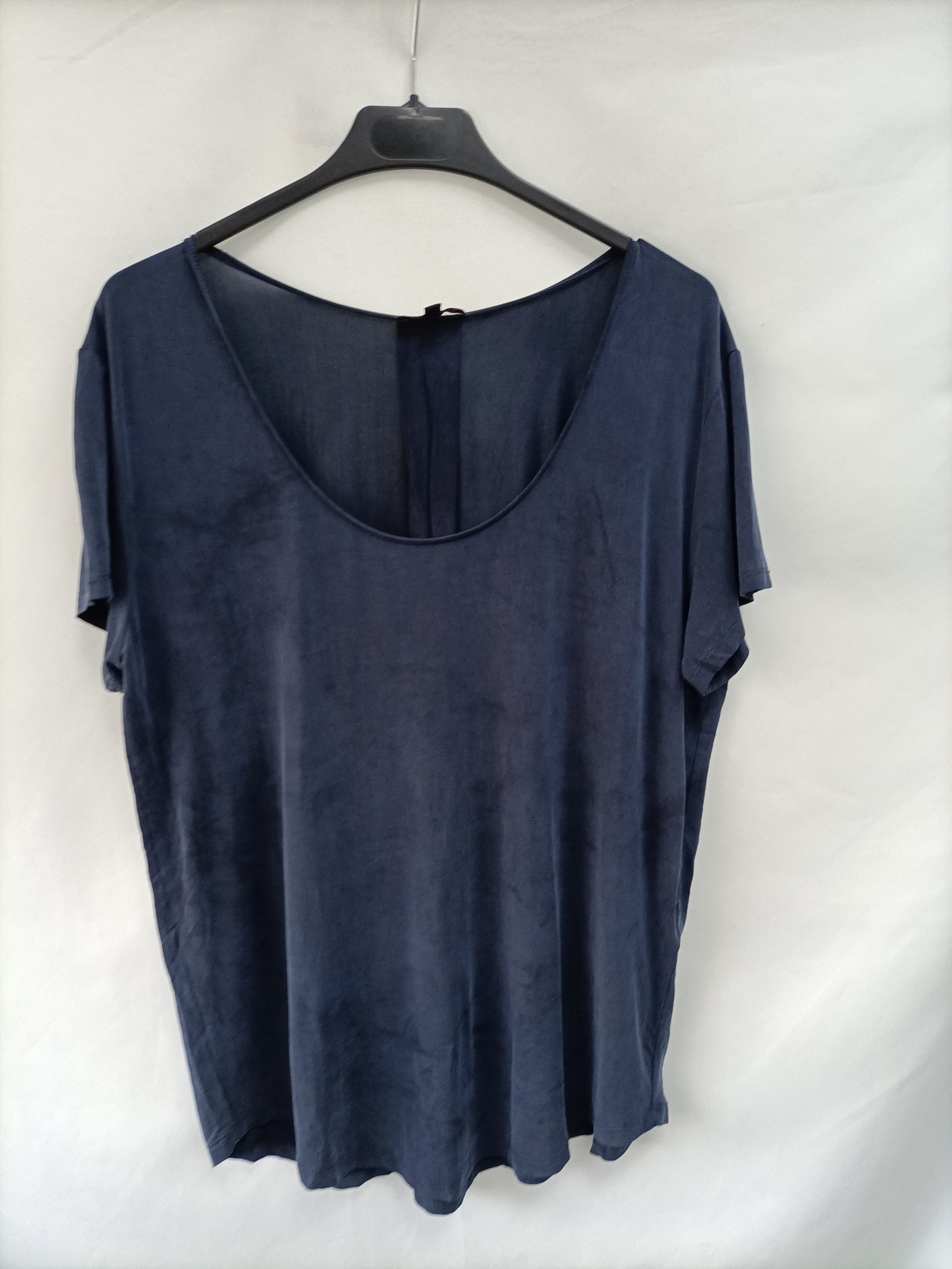 MASSIMO DUTTI. Camiseta azul Fluida T.m