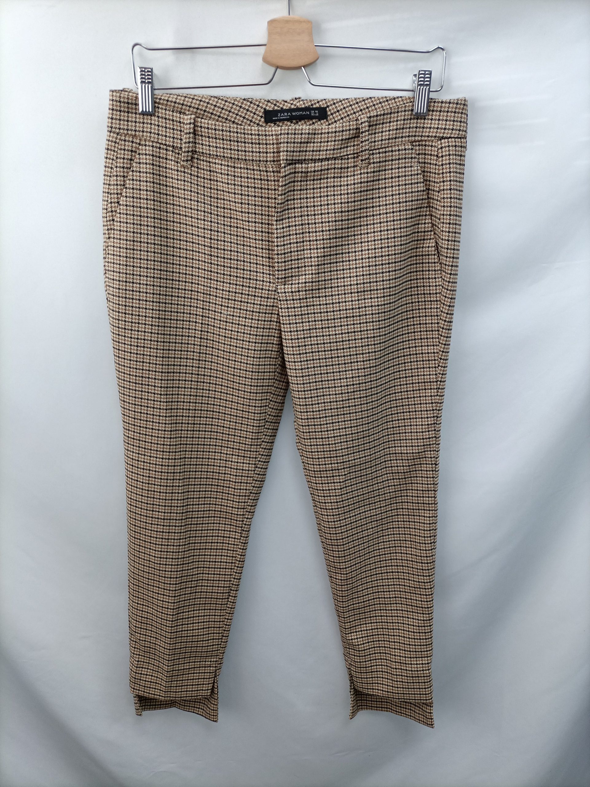 ZARA.Pantalones pata de gallo tonos tierra T.38
