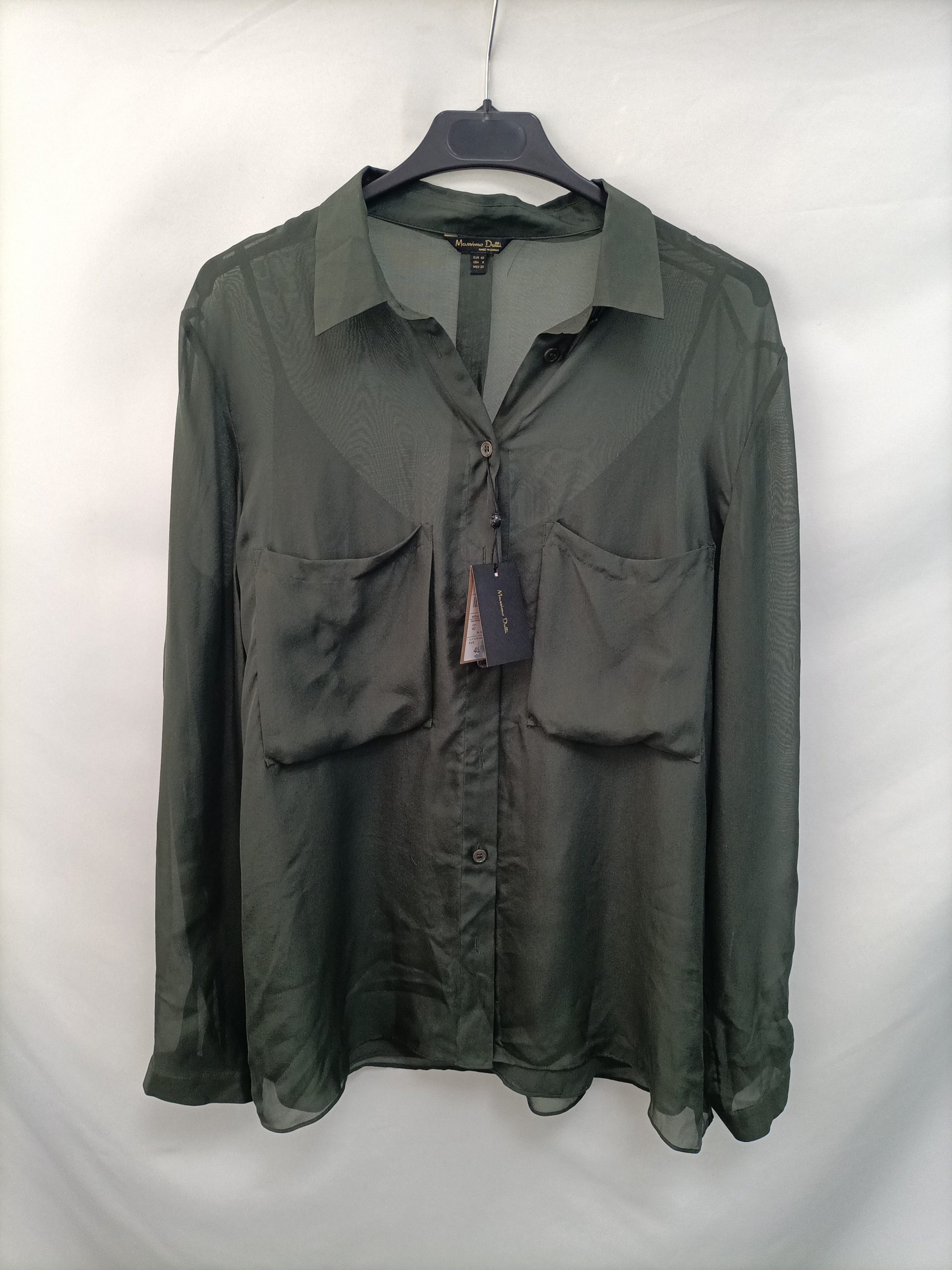 MASSIMO DUTTI. Blusa verde forro T.40