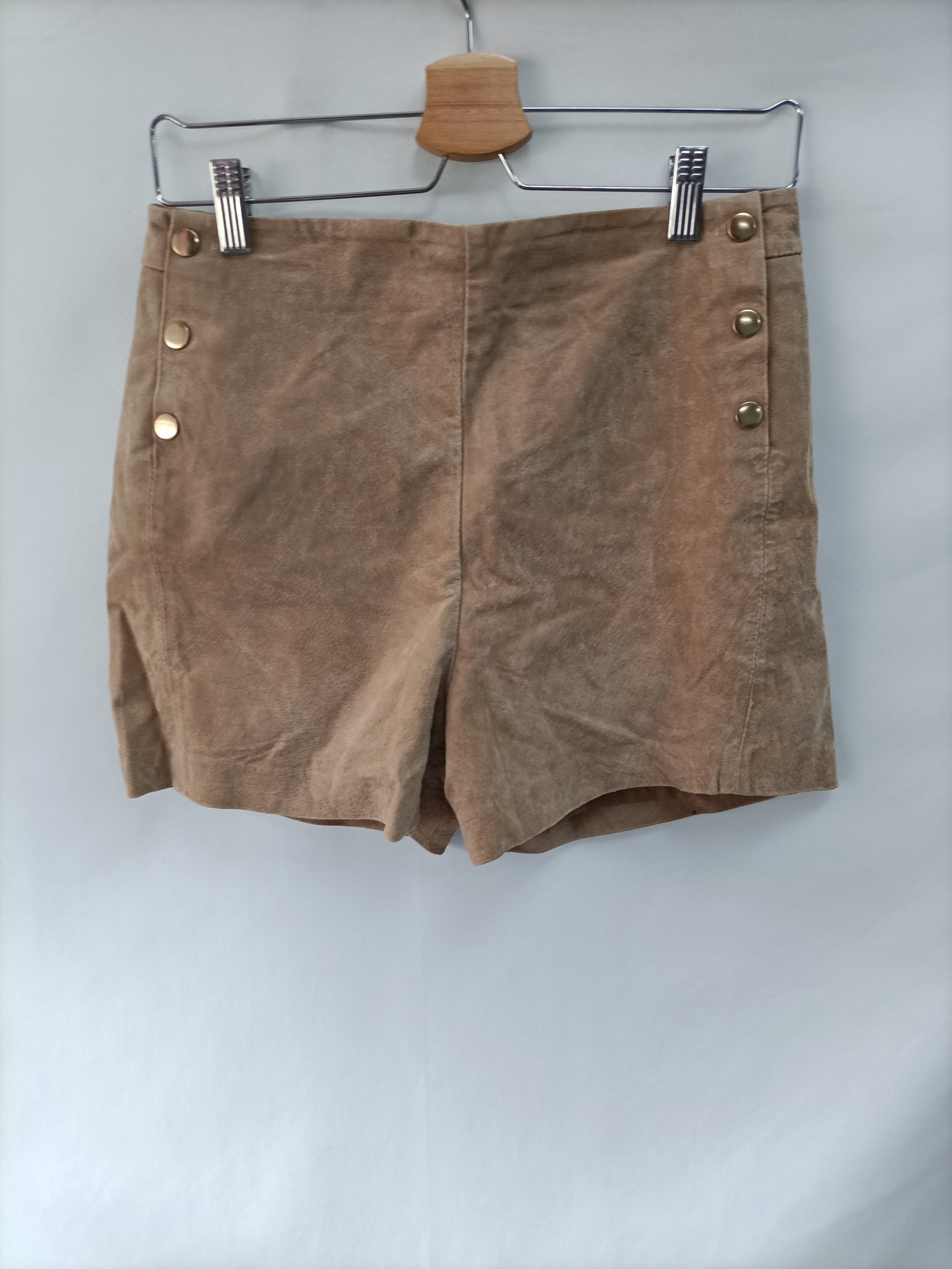 MANGO. Pantalón beige piel T.36