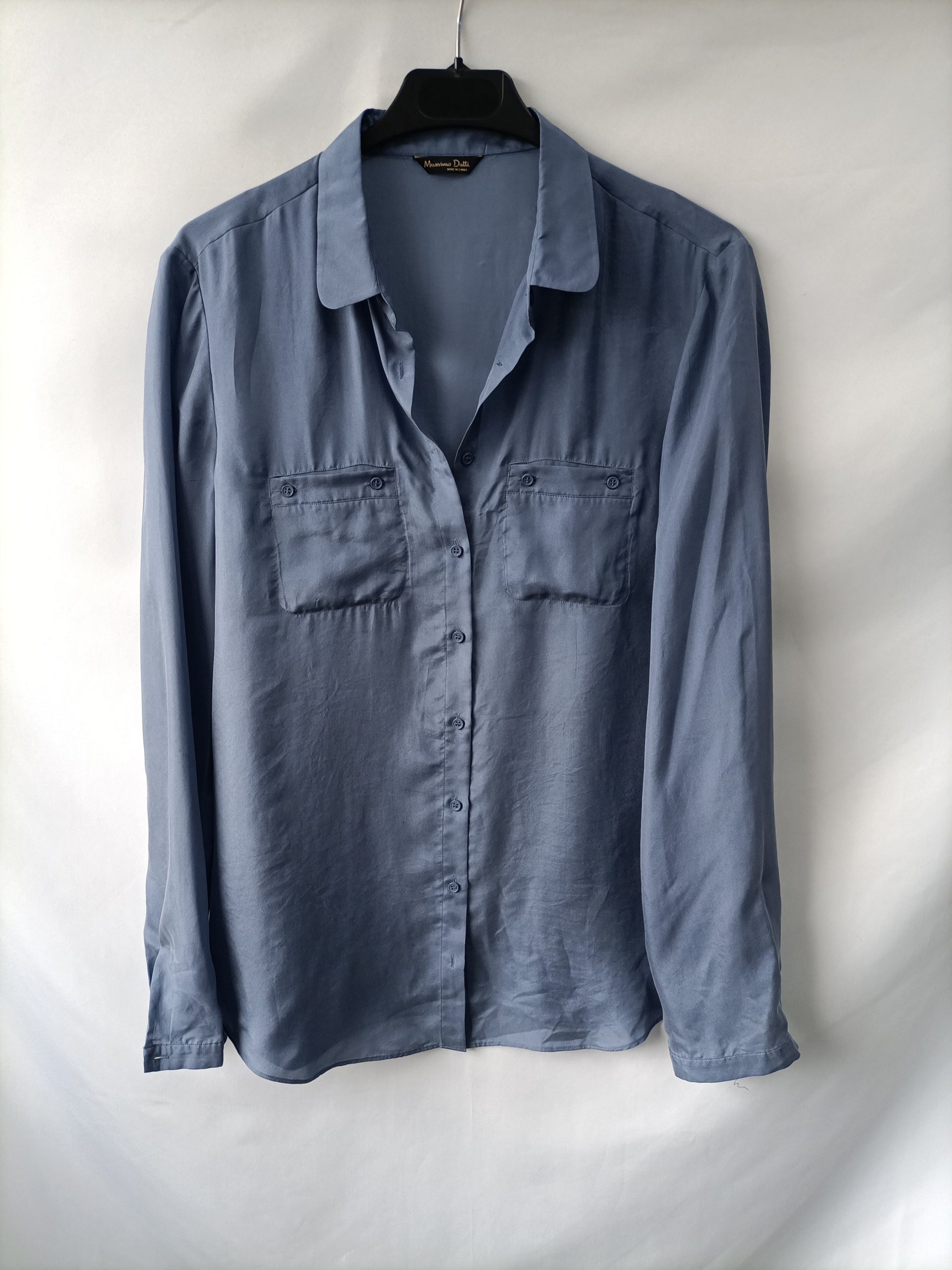 MASSIMO DUTTI. blusa azul fina T.38