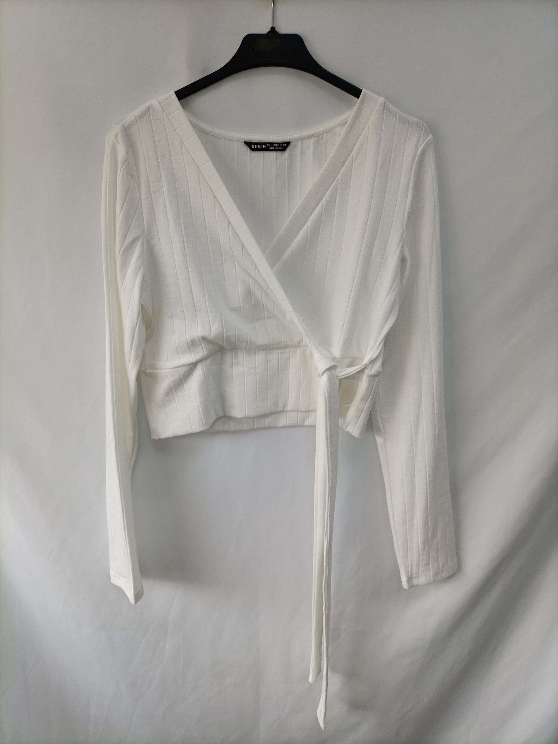 SHEIN. Top blanco canalé T.l